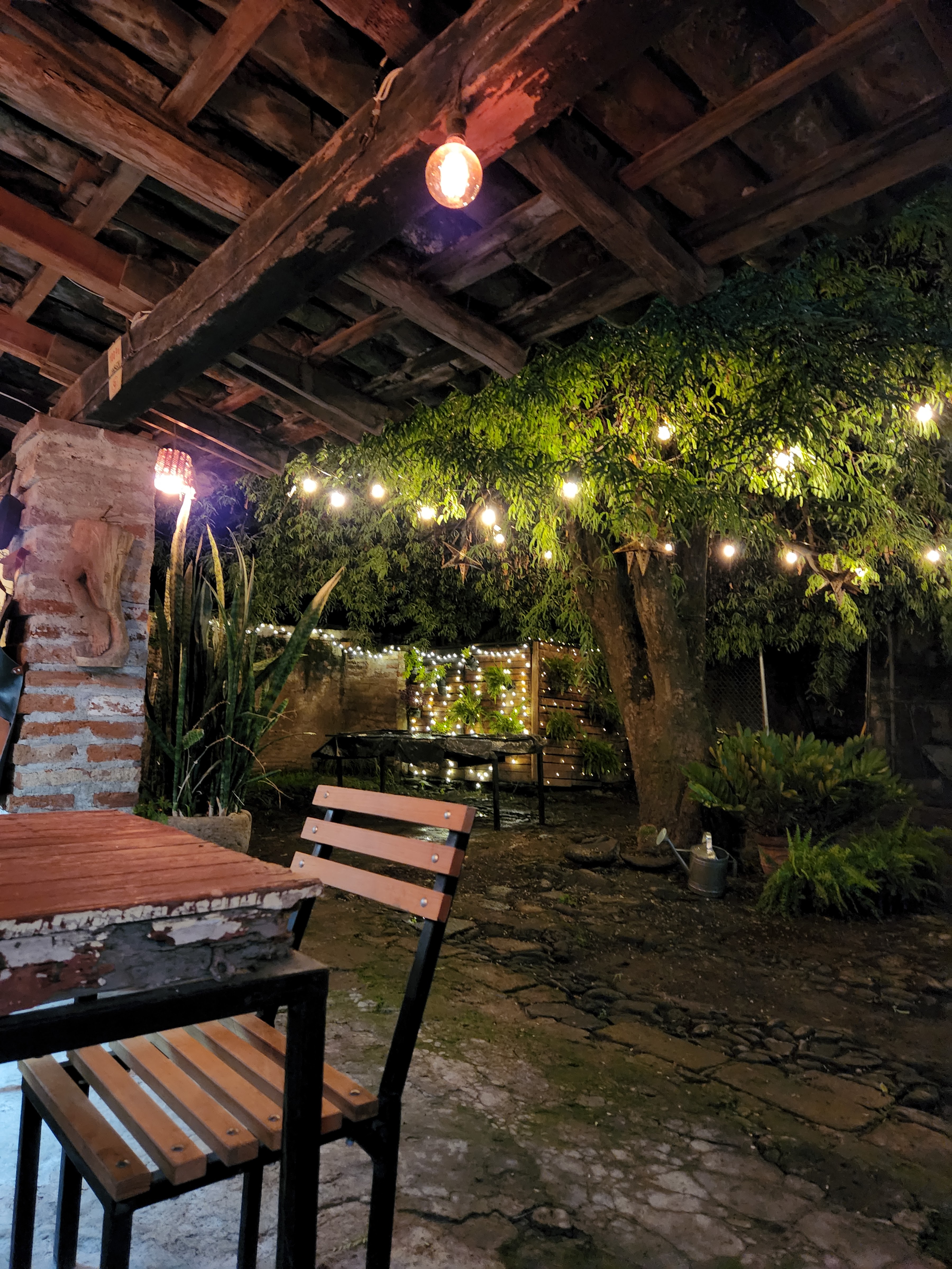 Hamburguesería y Arte "El Tamarindo" image 3