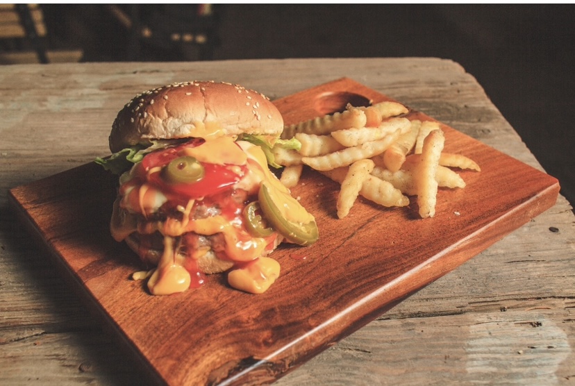 Hamburguesería y Arte "El Tamarindo" image 8