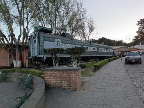 Express Mining Wagon Restaurant & Cafeteria image 4