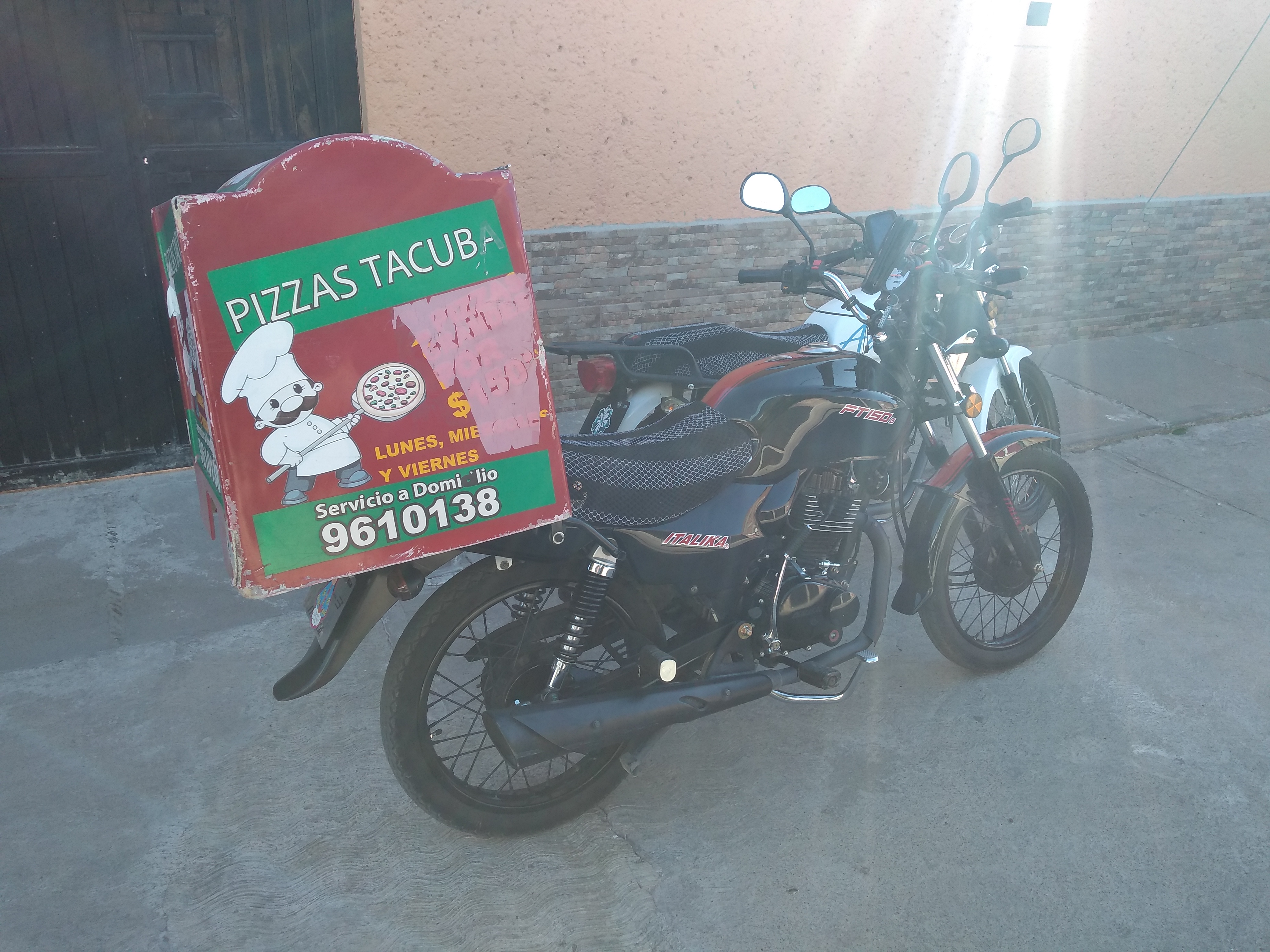 Pizza Tacuba Tepechi. image 4