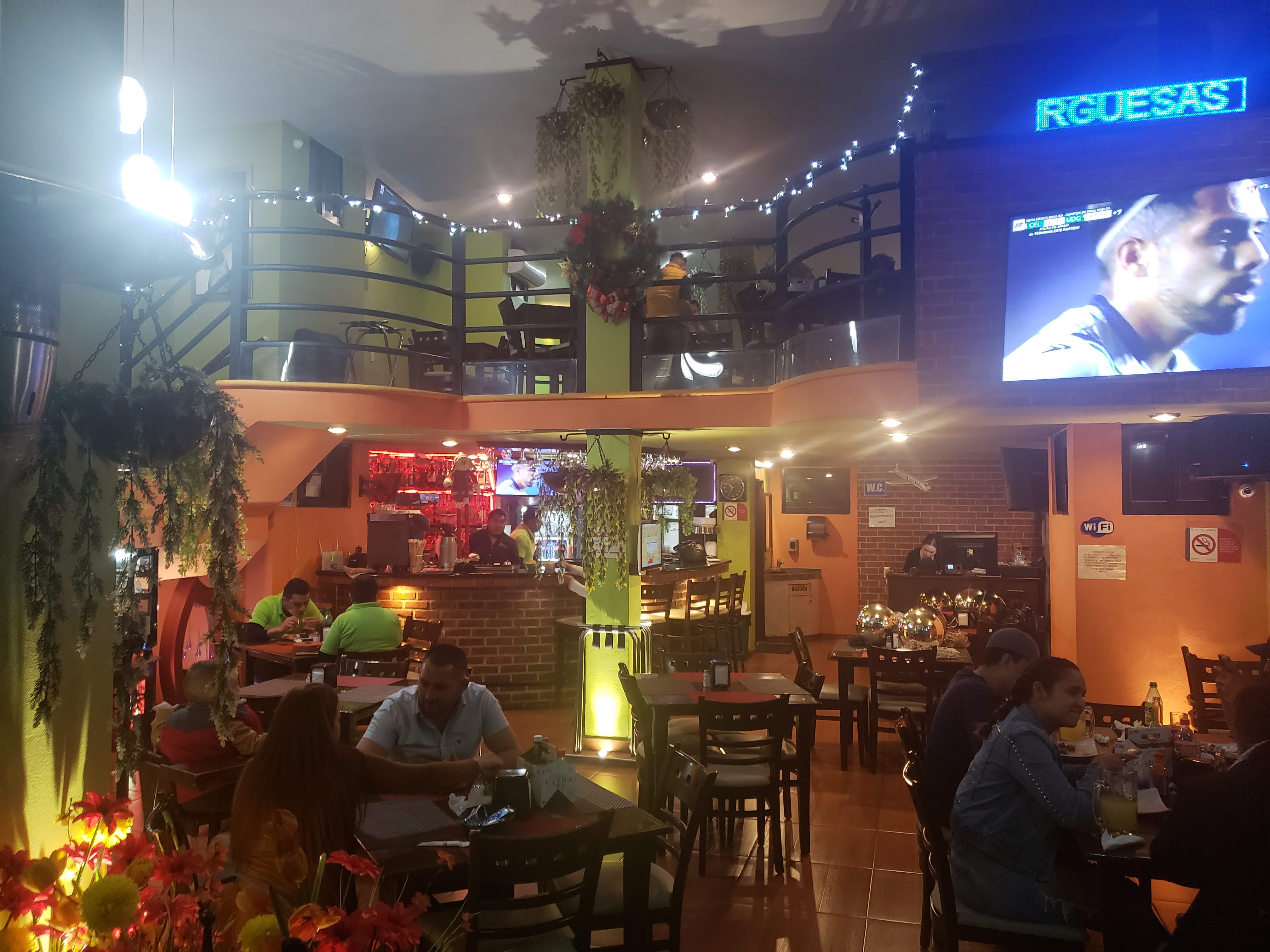 Restaurante 6 Arriba image 5