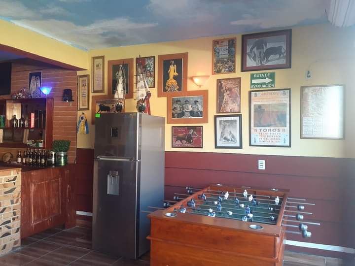 El confesionario, Merendero Taurino image 2