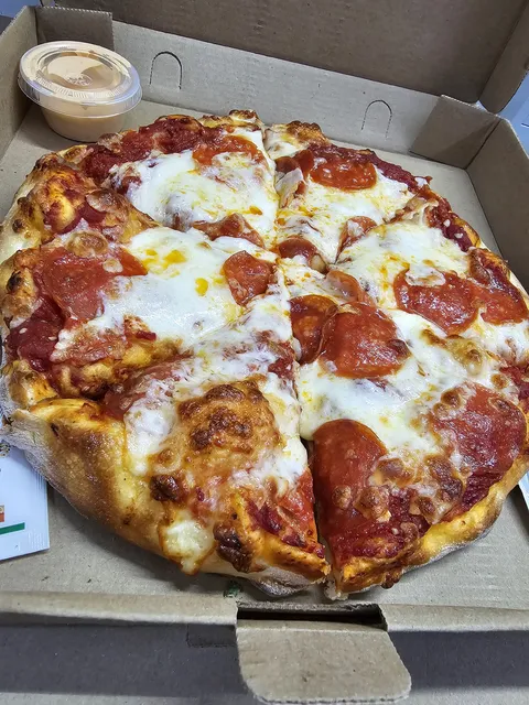 Pizzería Nápoles image 1