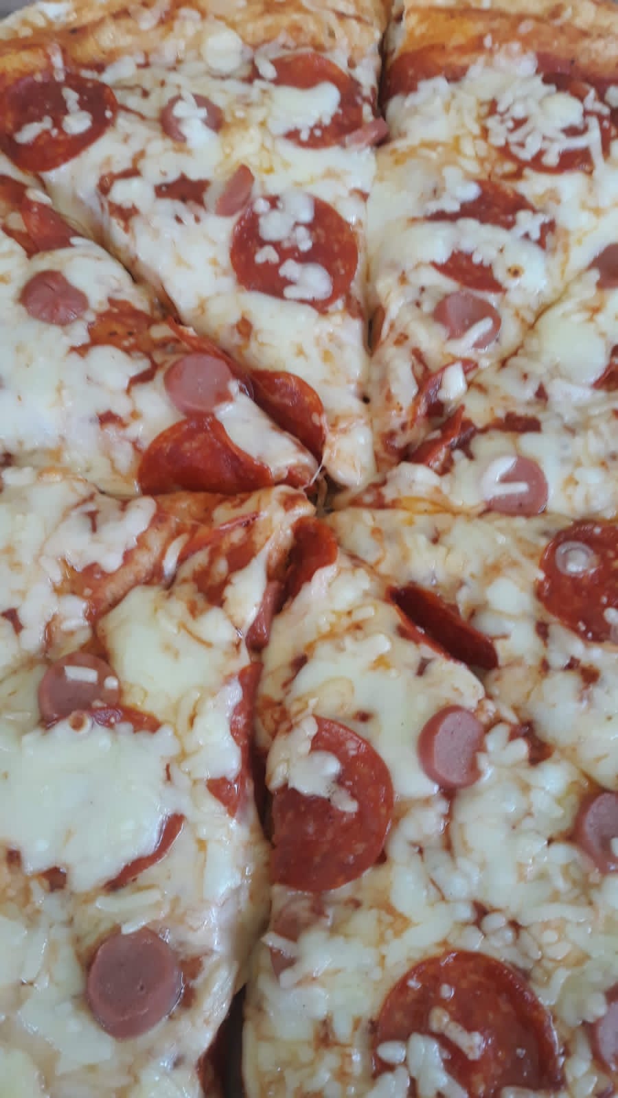 Matthew’s Pizzeria - Rica Pizza image 3