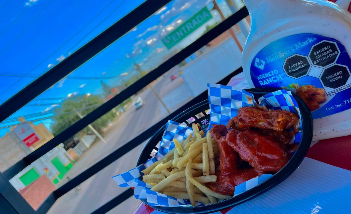 Crazy Wings Jr image 3