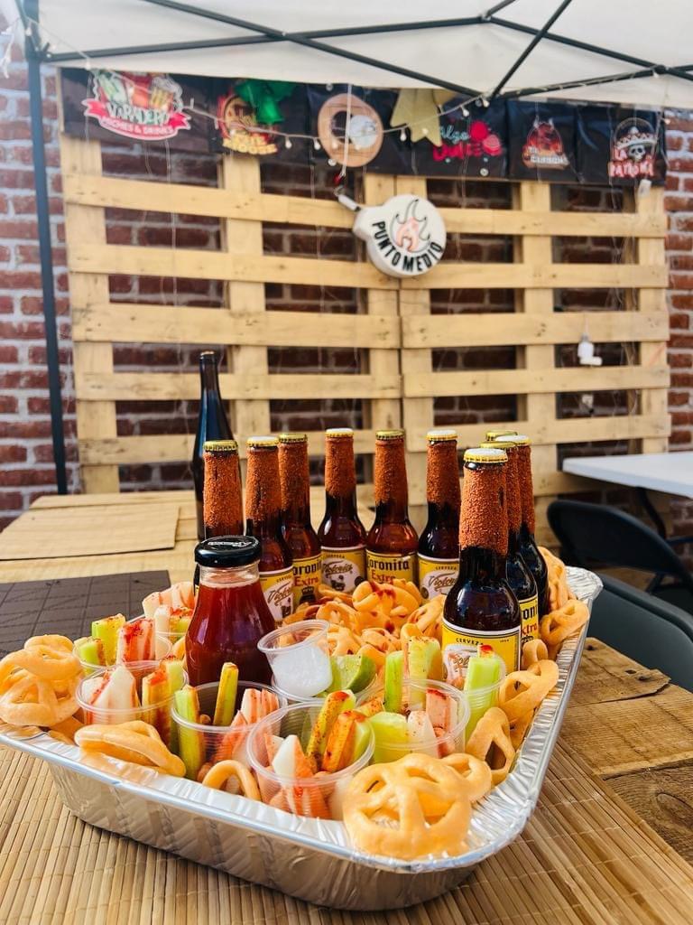 Punto Medio Food Park image 4