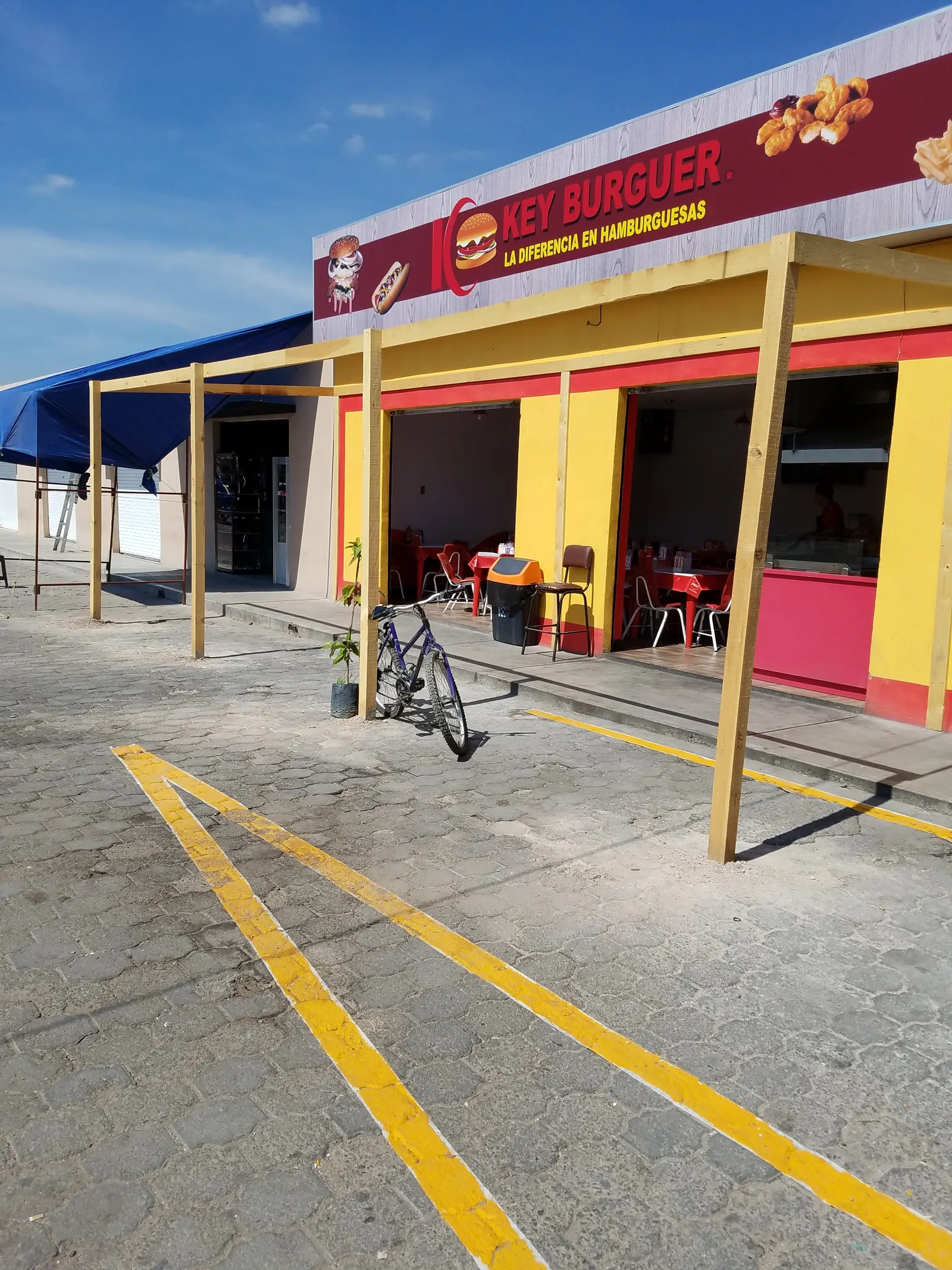 KEY BURGUER image 7