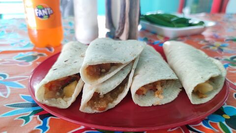 "TACOS PICHO" image 2