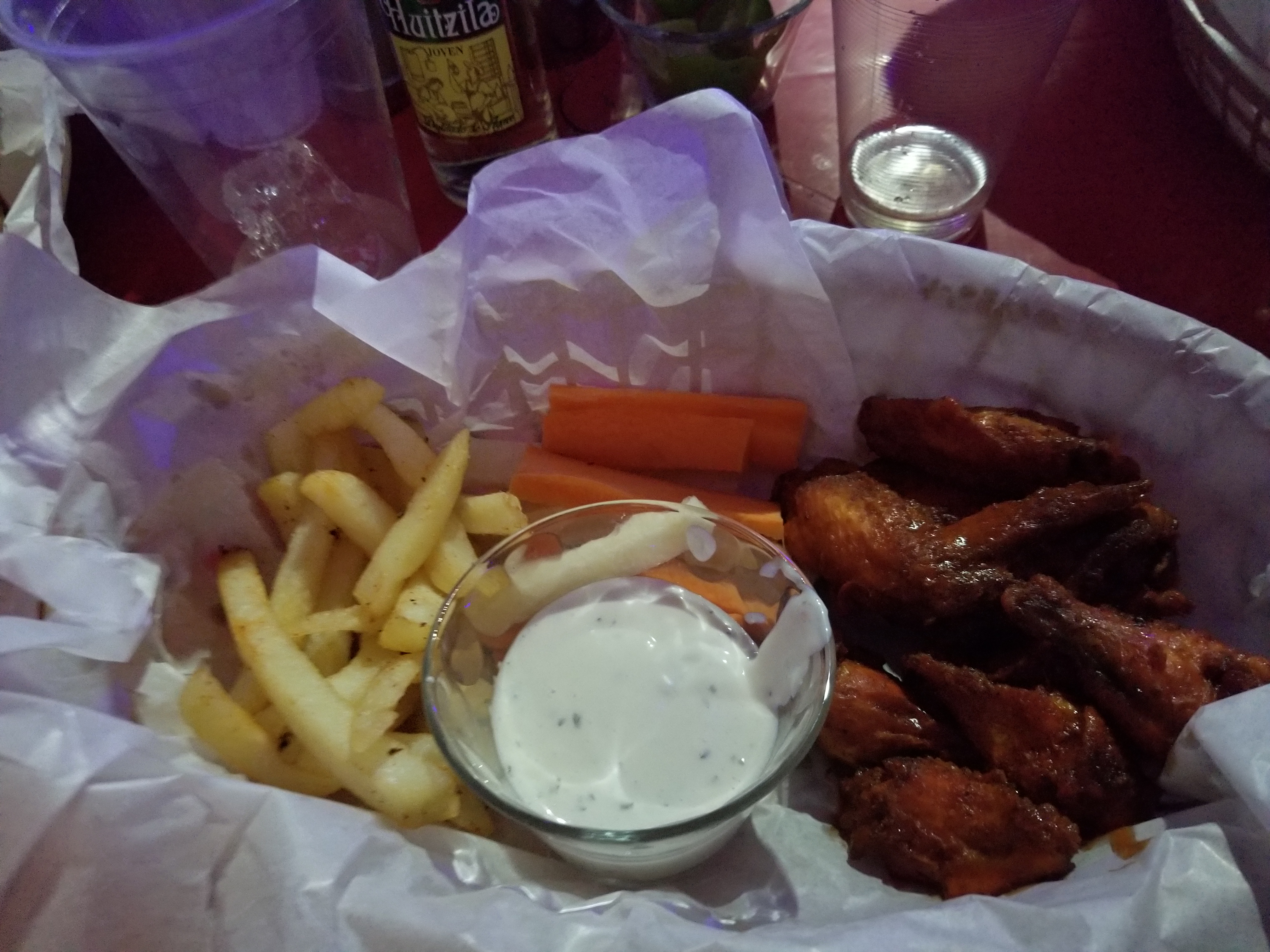 Hamburguesas y alitas "A la burguer" image 5