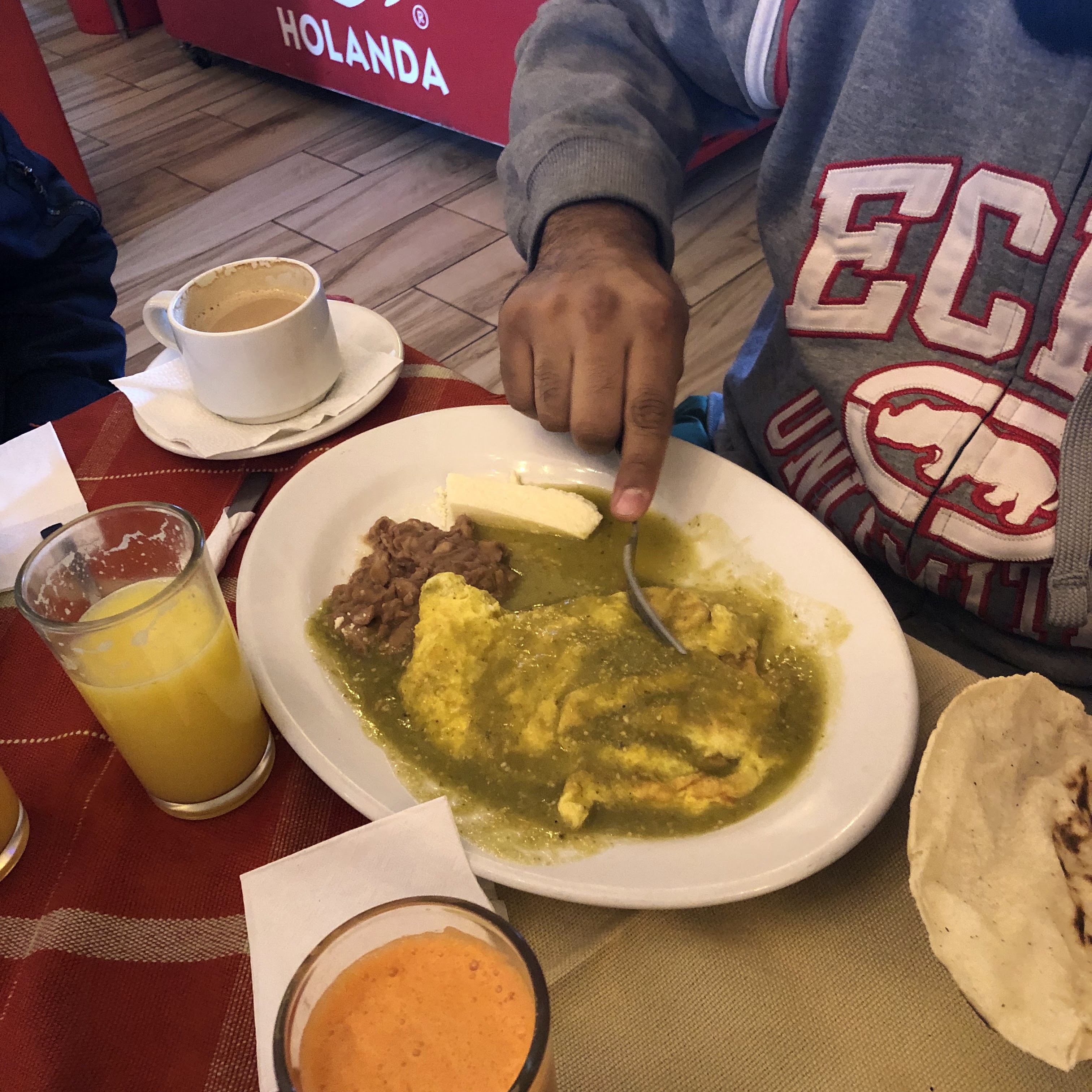 CAFÉ LOS PORTALES image 10