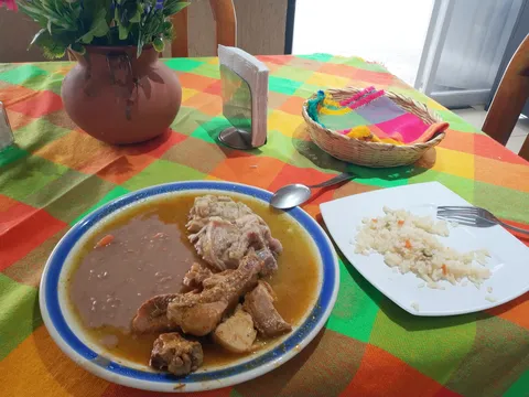 El Buen Gusto image 4