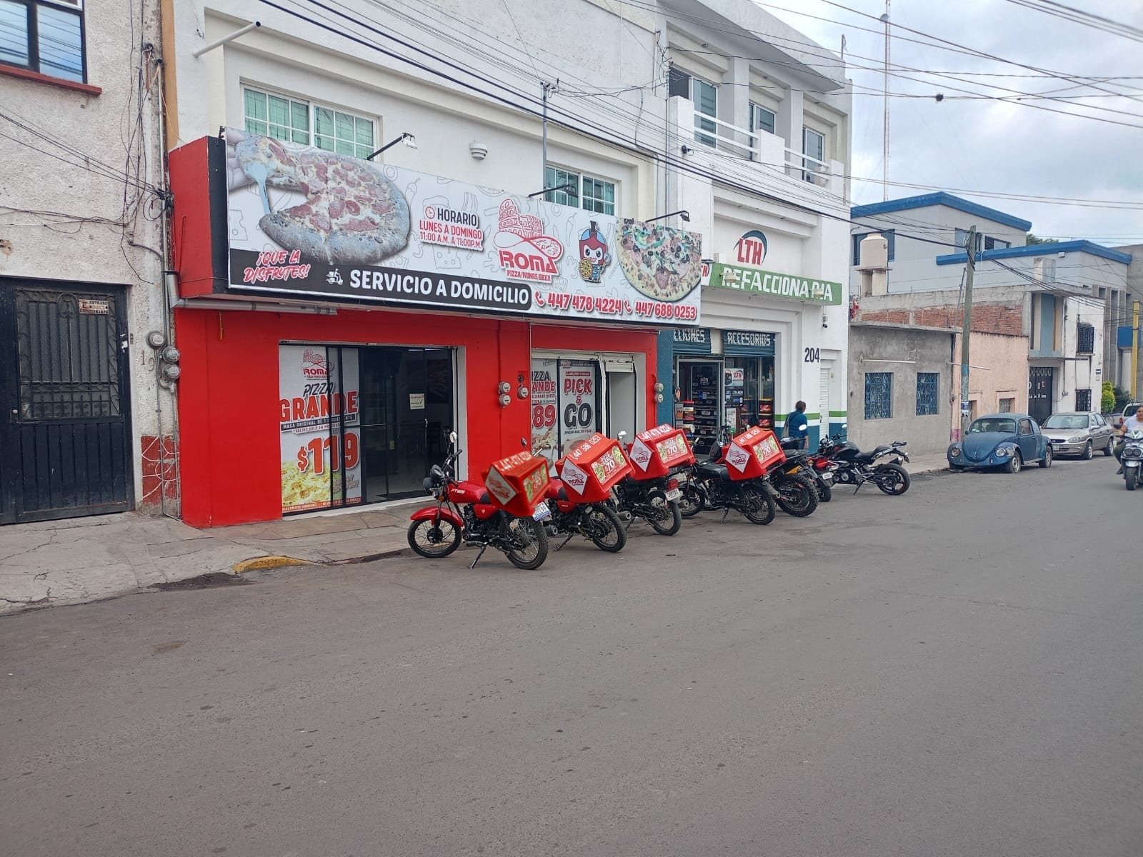 Roma Pizza/Wings/Beer Maravatío image 2