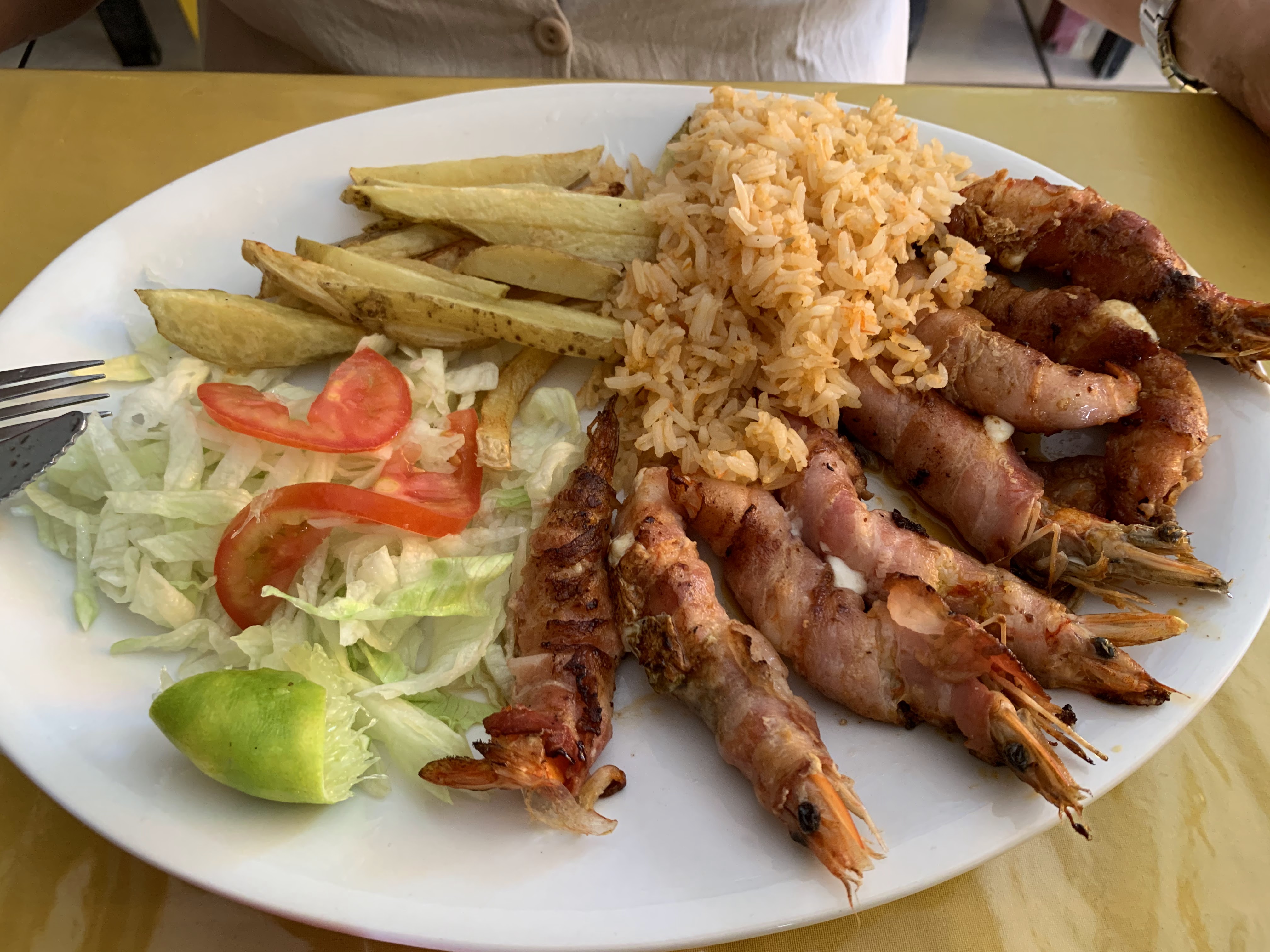 Lonchería La gaviota de oro image 6