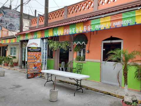 Restaurante Y Asadero Los Portales image 1