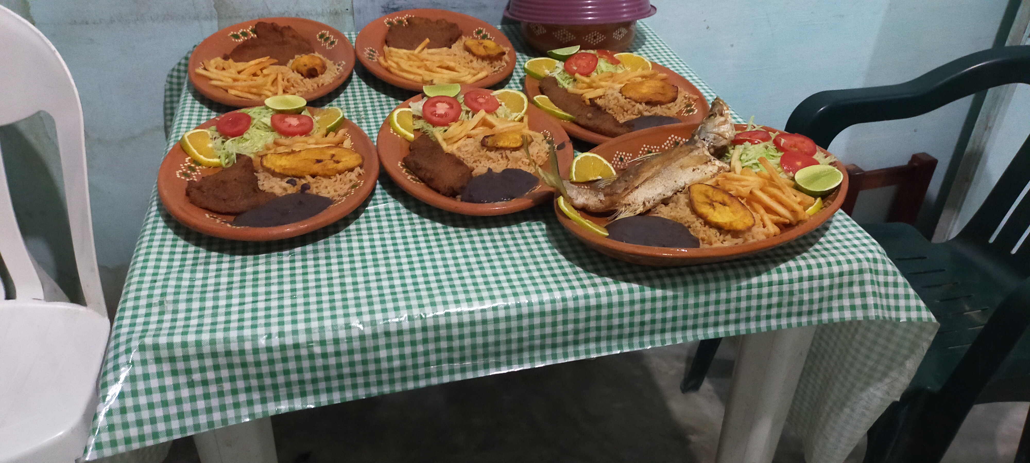 Restauran los toños image 1