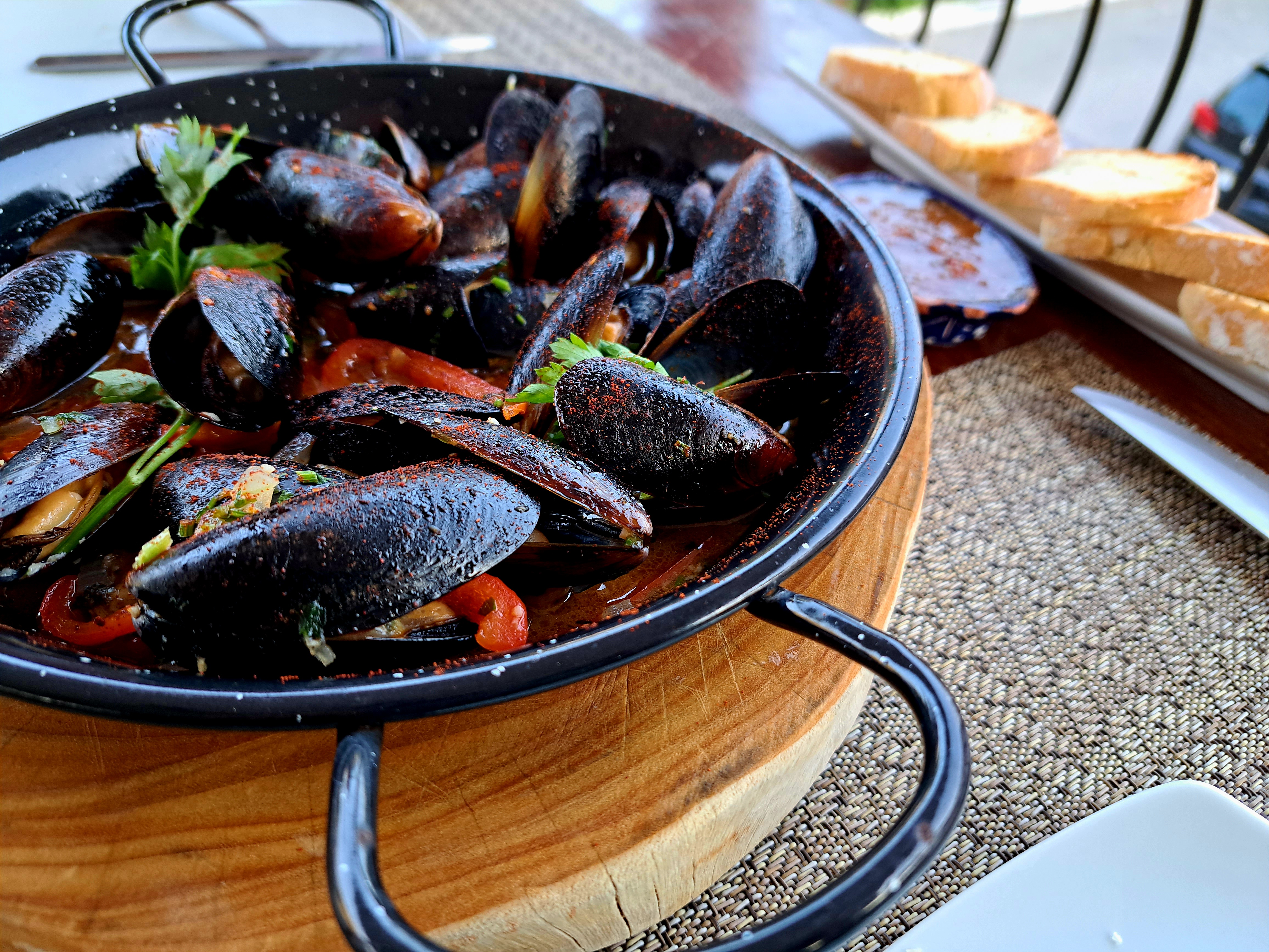 Vainilla Pimienta Bistro Deli image 4