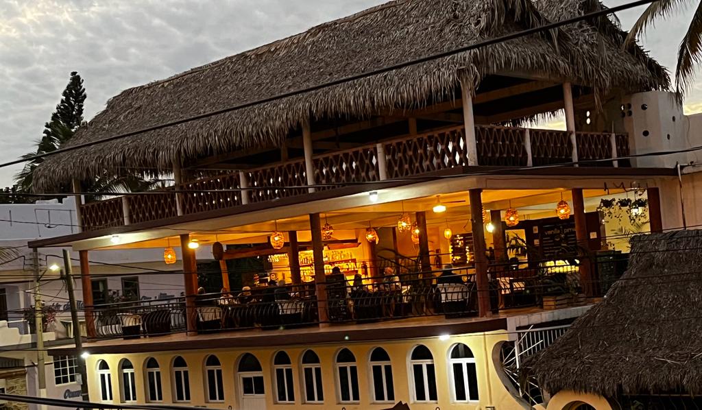 Vainilla Pimienta Bistro Deli image 7