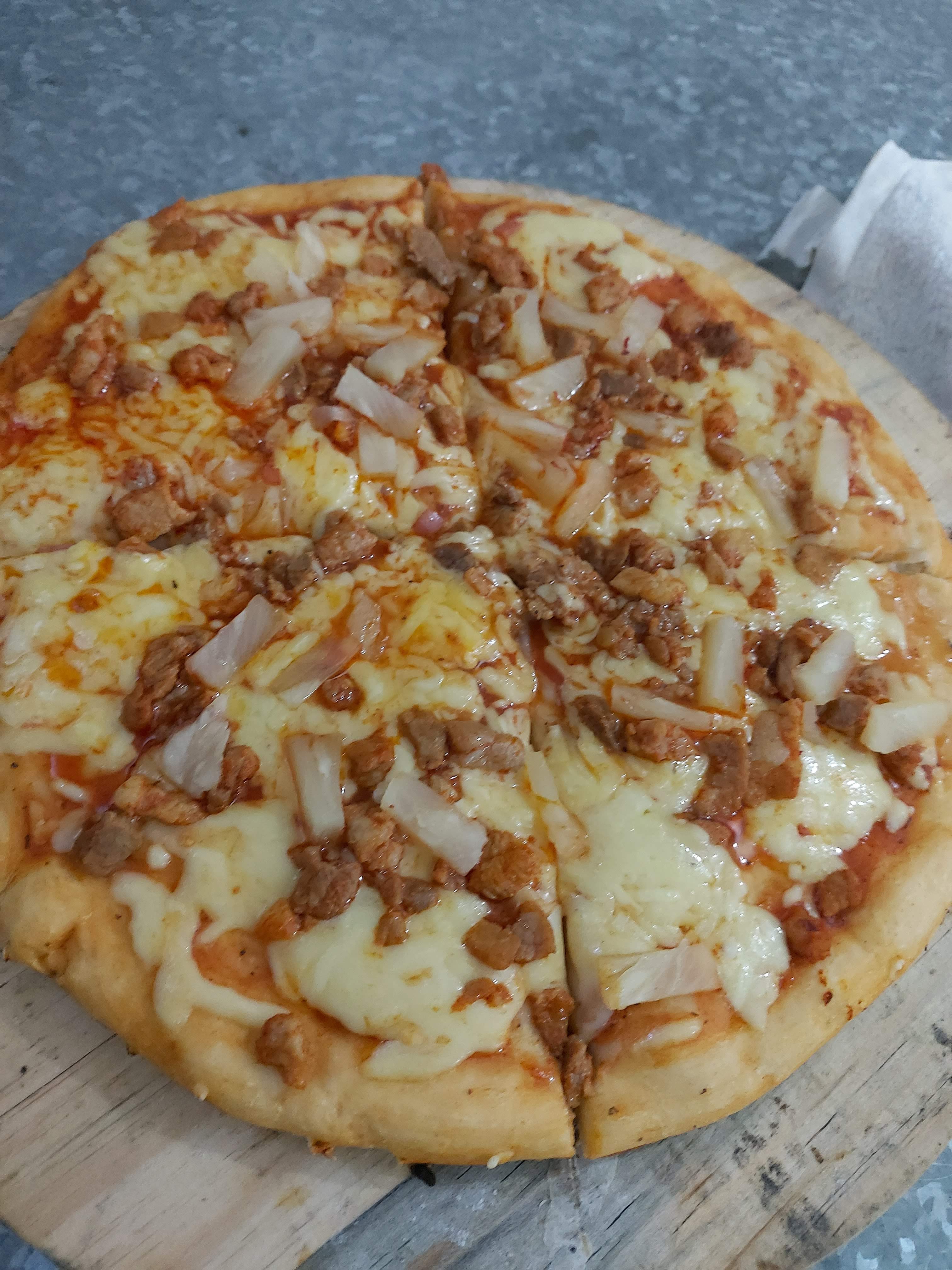 Mega Pizza image 1