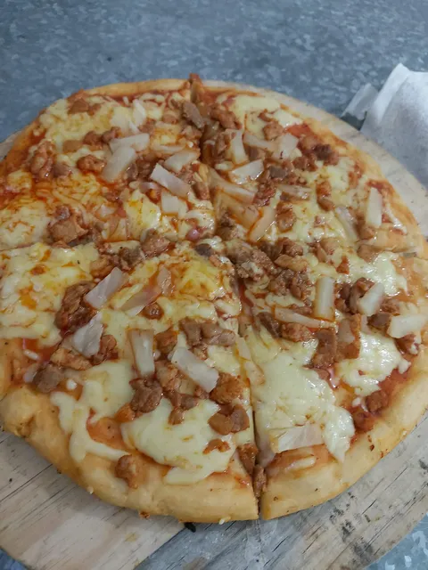 Mega Pizza image 1