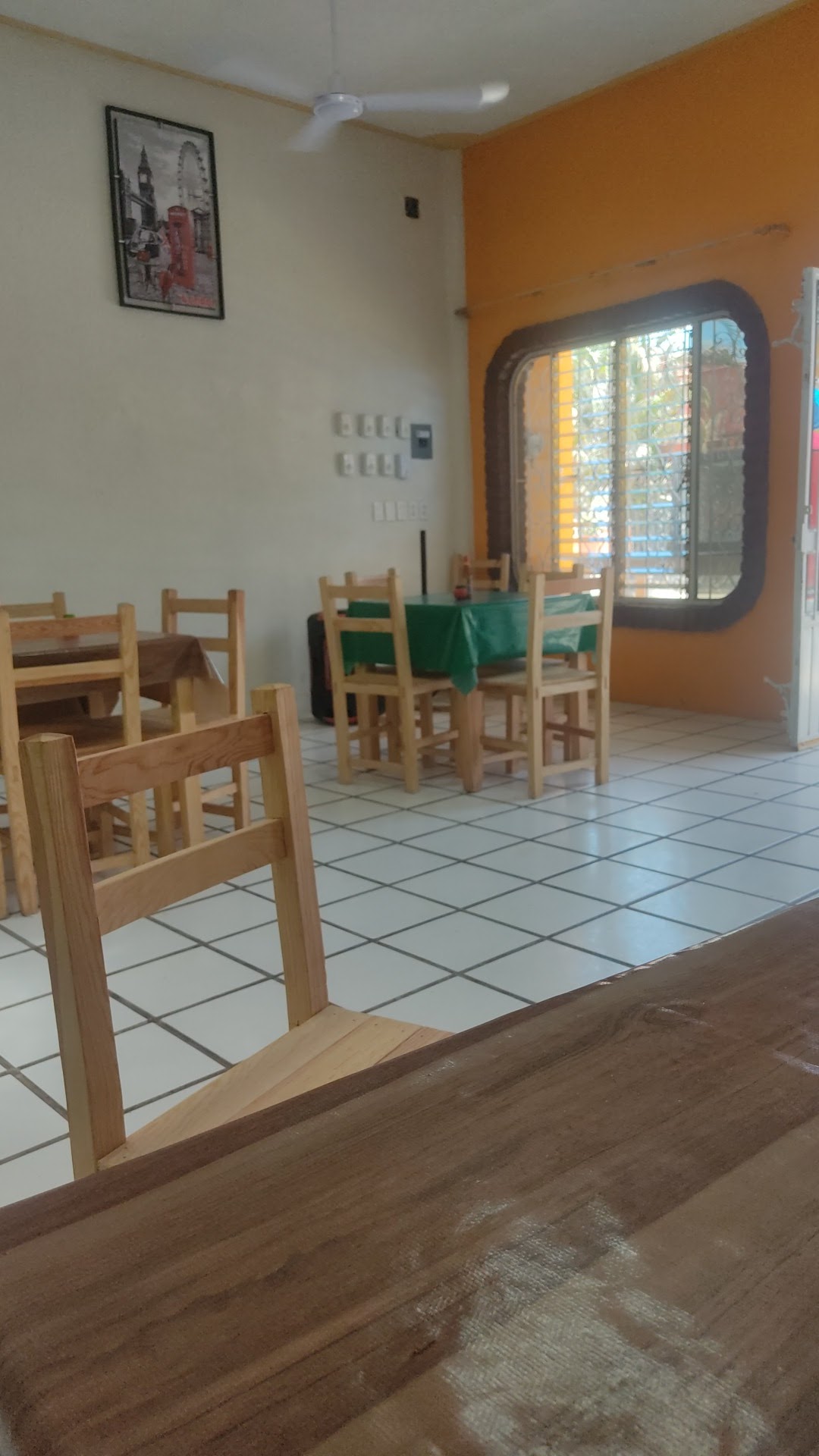 Restaurante mar y tierra image 5