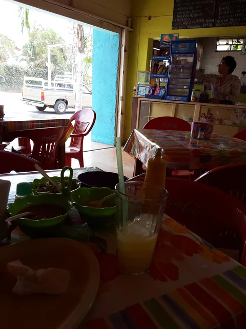 Las Tres K image 1