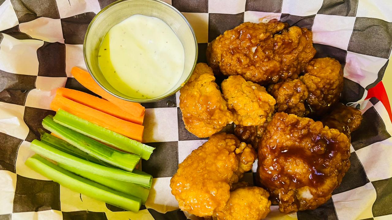 La Burgueria & Snacks image 2