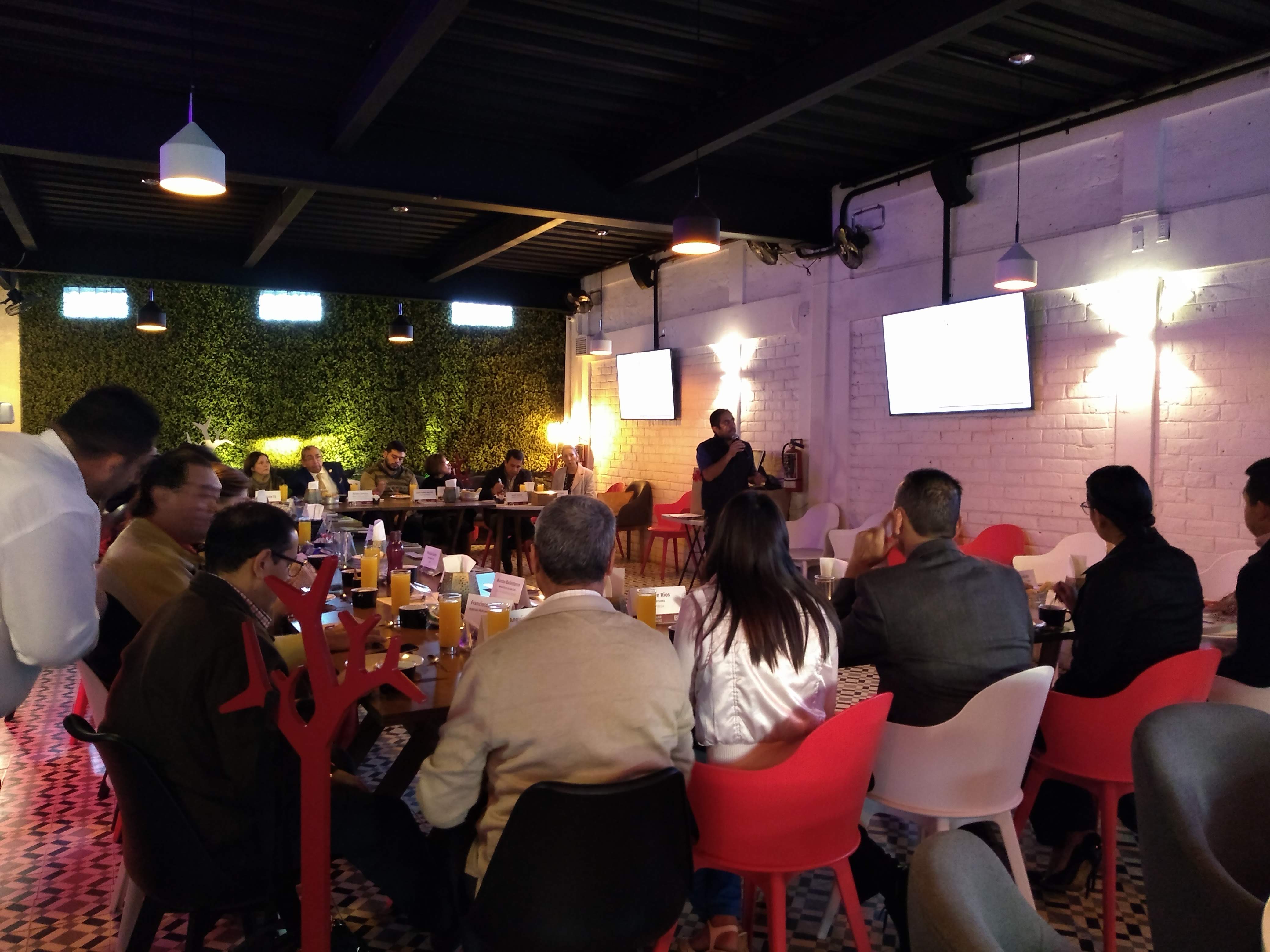 Lula Chula Restaurant Bar image 1