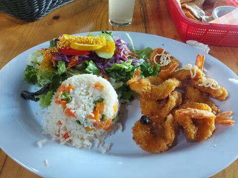 Mariscos "La Cruz" Sucursal Aeropuerto image 7