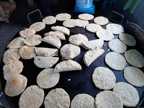 Doña cleme tacos, quesadillas y gorditas image 1