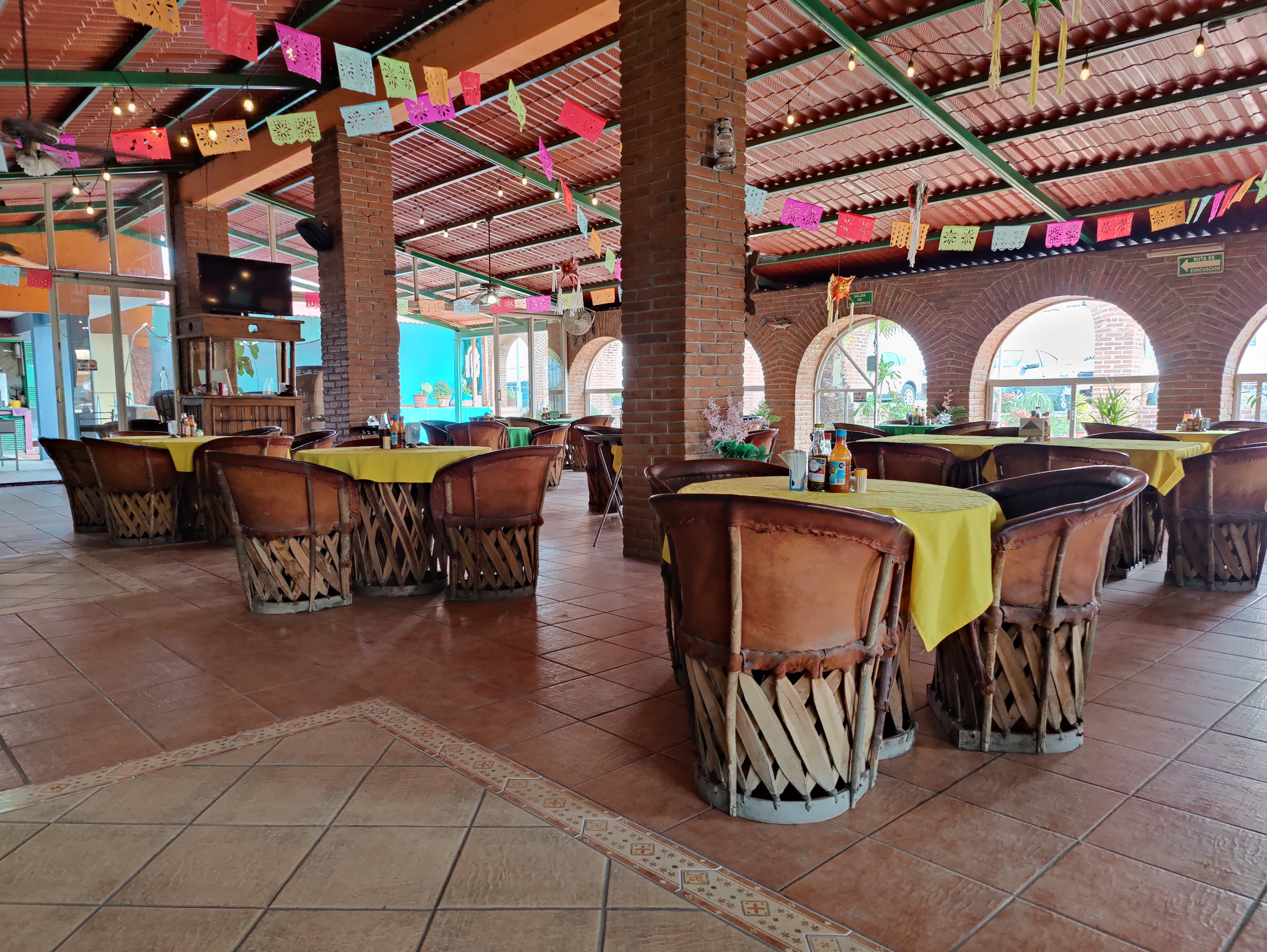 Mariscos CheChe image 1