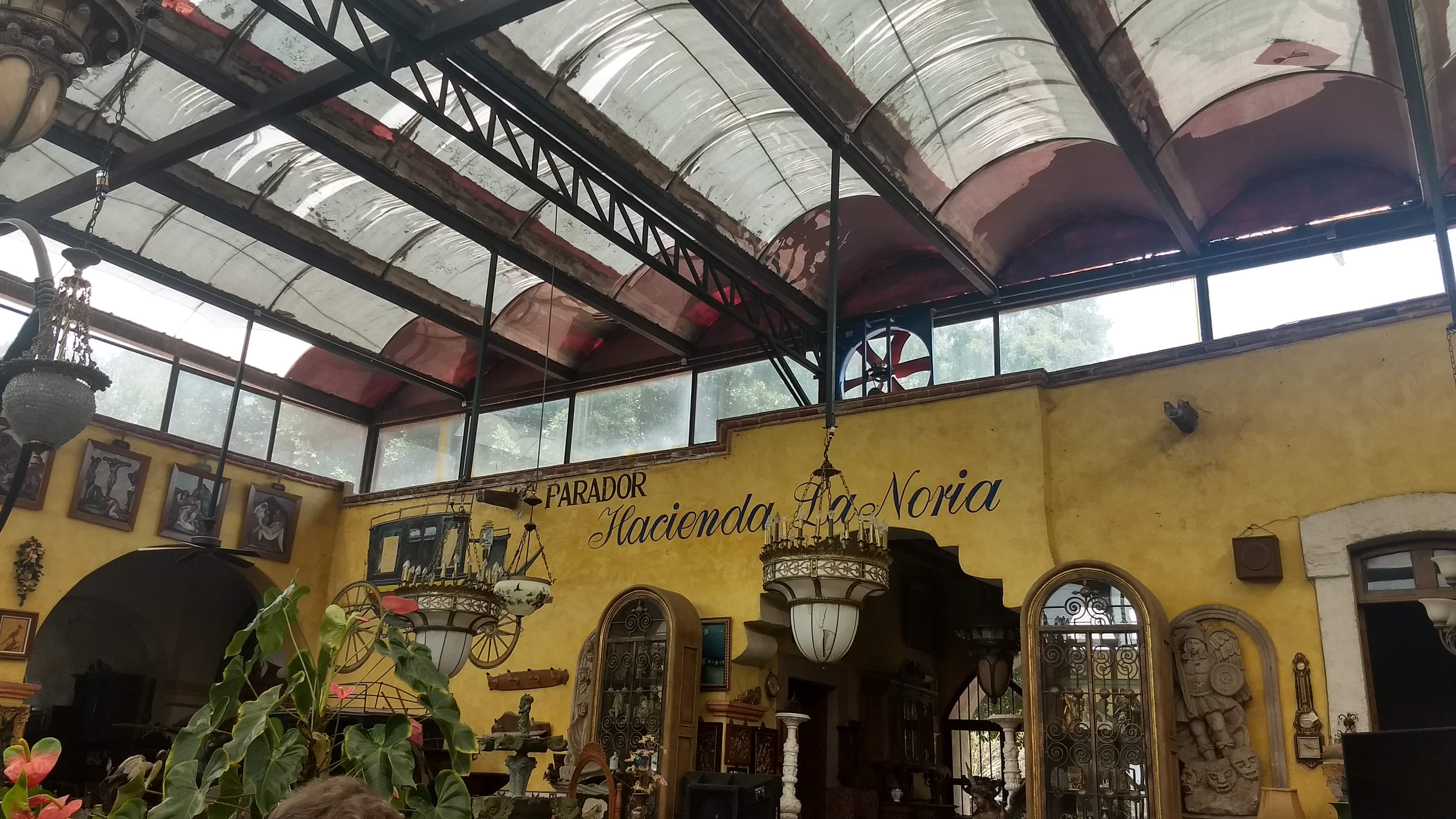 Restaurante y Galeria de antigüedades La Noria image 3