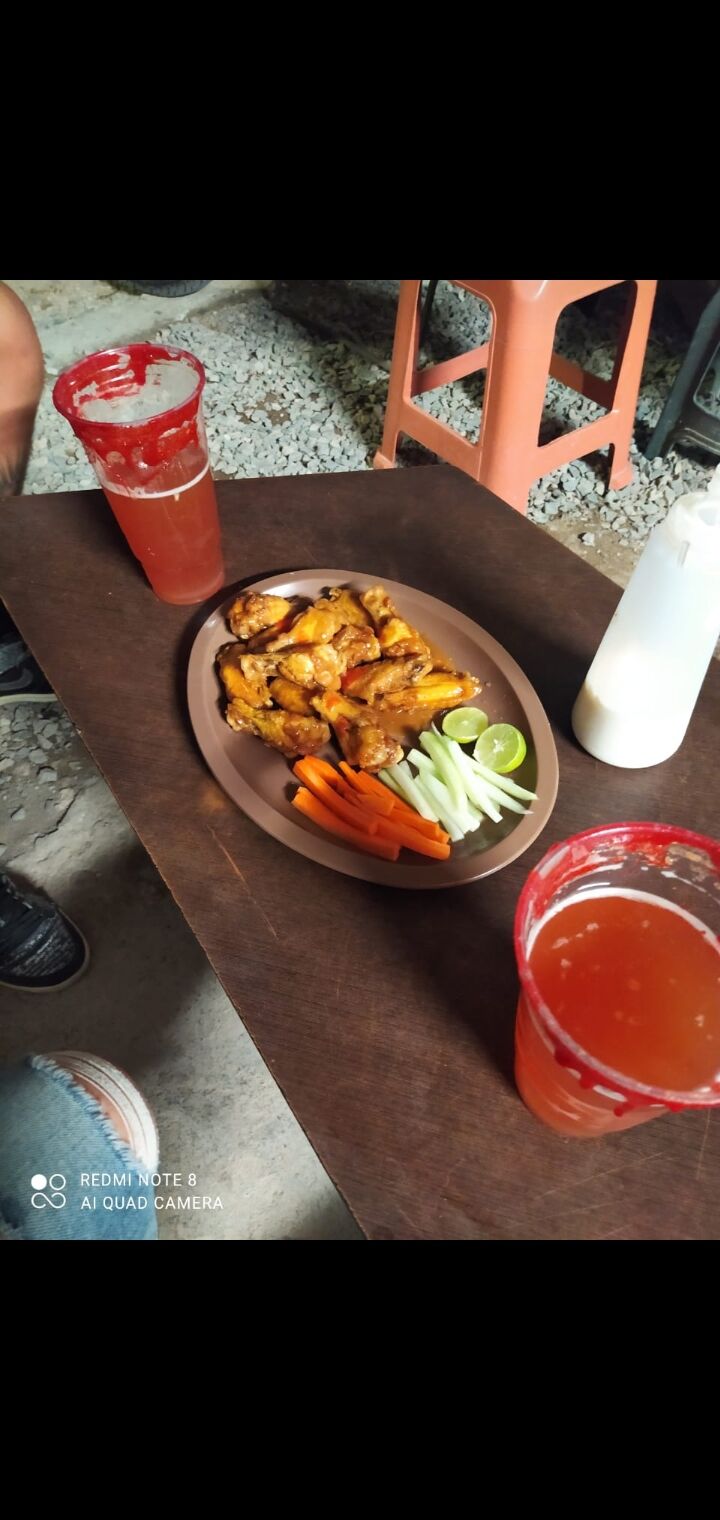 Barrera wing,s Beer's Burger Alitas image 2