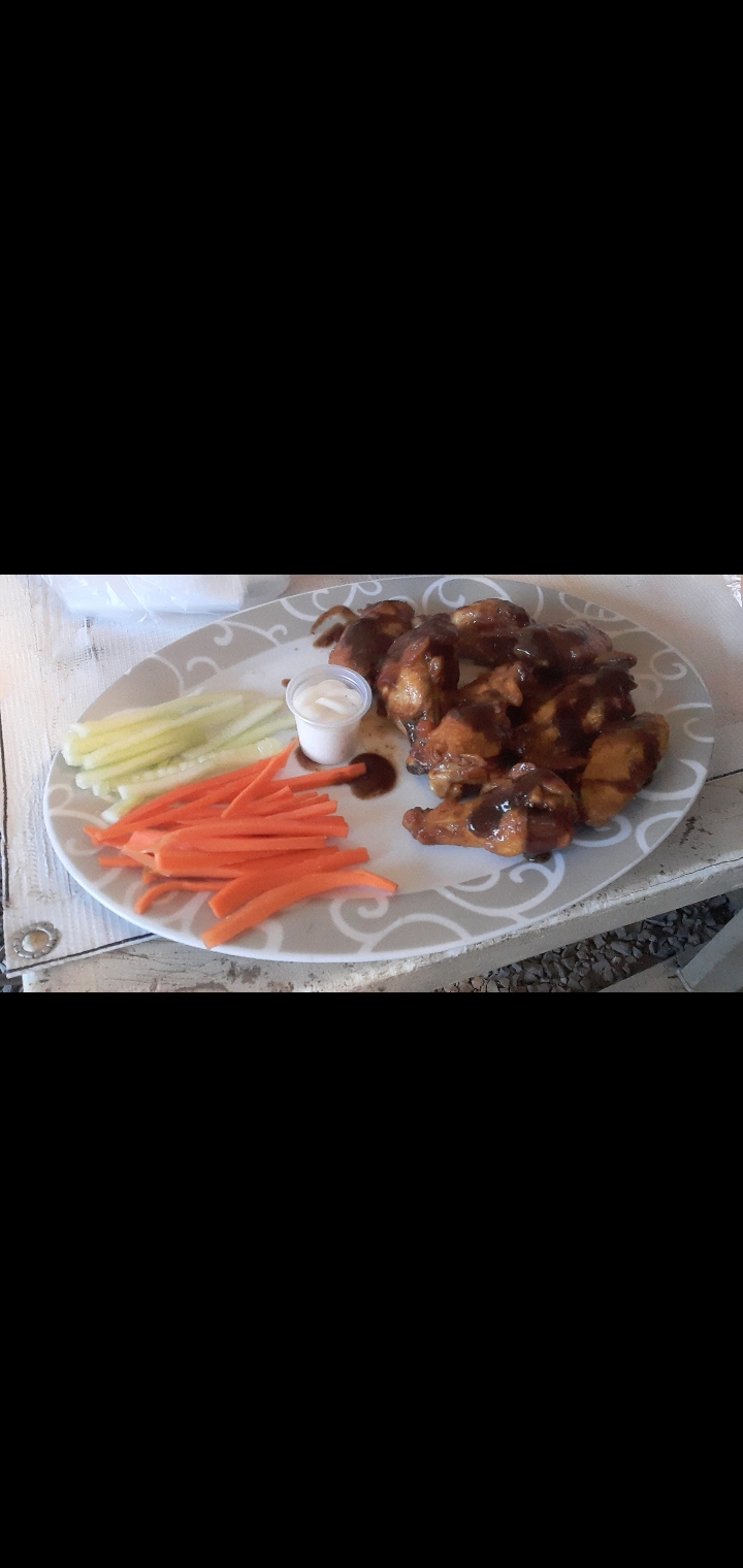 Barrera wing,s Beer's Burger Alitas image 7