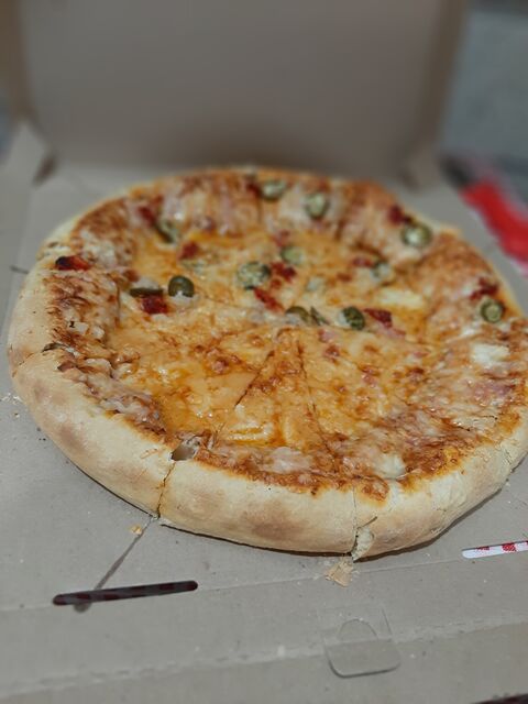 Chuy'sss pizzas image 2