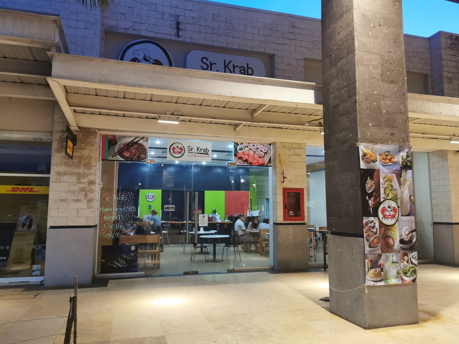 Sr. Krab Sushi Restaurante image 1