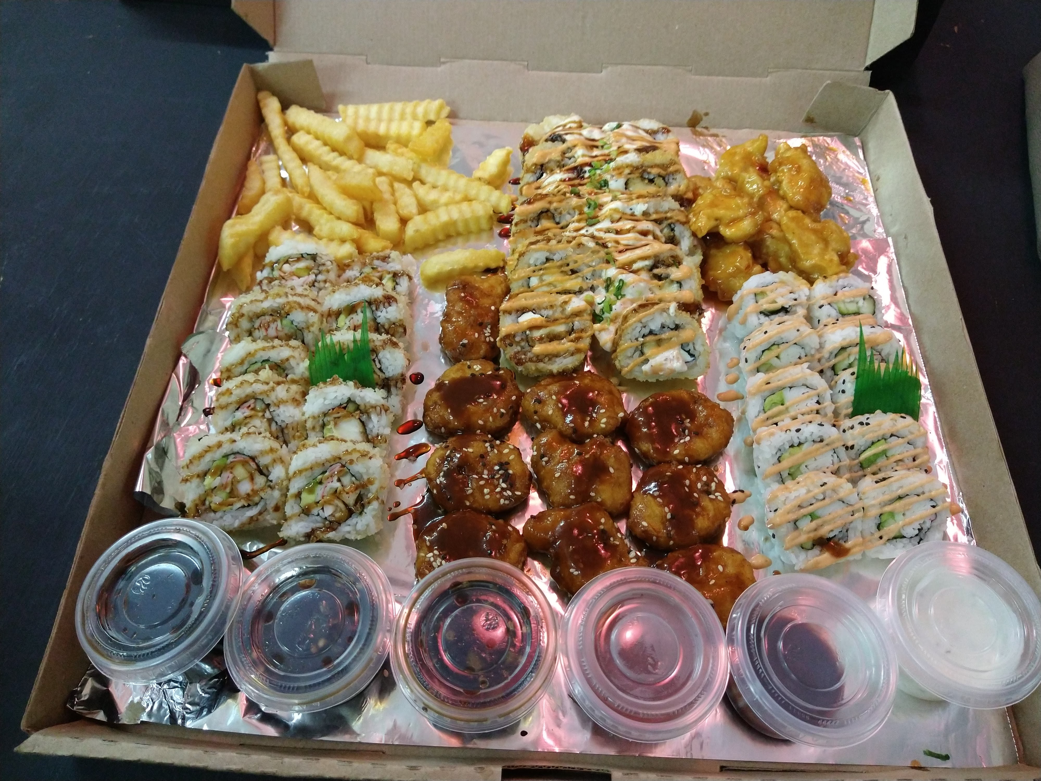 Sr. Krab Sushi Restaurante image 10