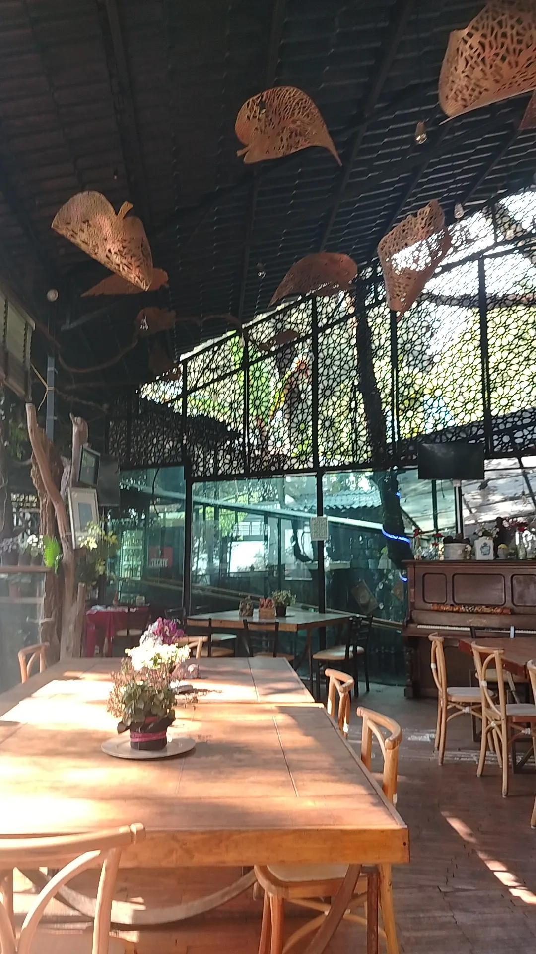 HB Restaurant image 5