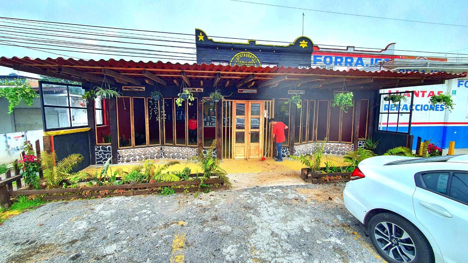 Restaurant Familiar Tres Marias desde 1942 image 1