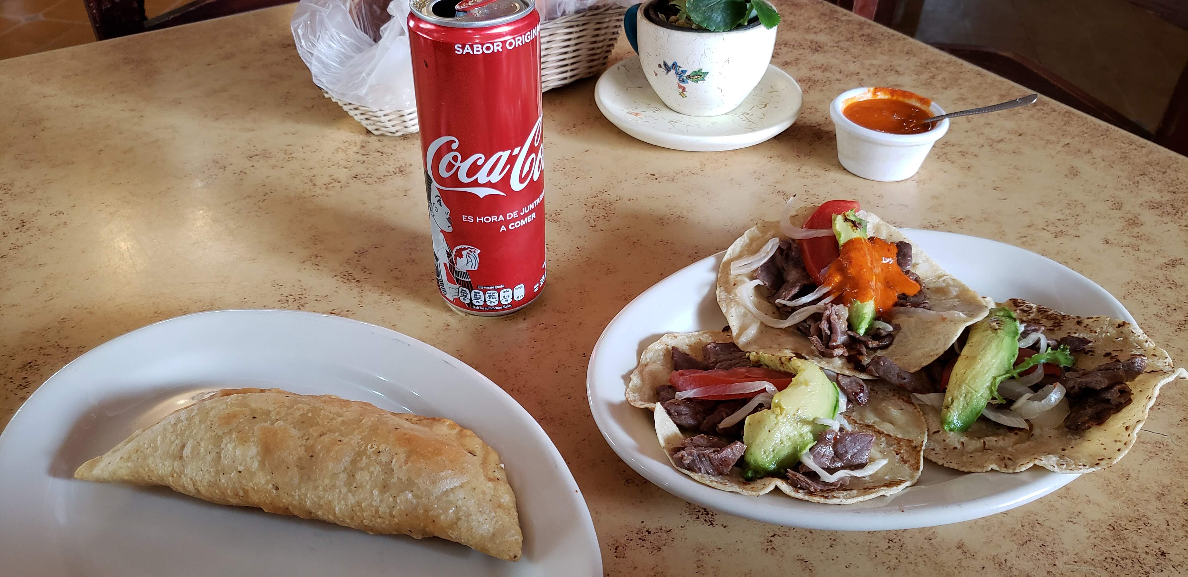 La Puerta de Tres Marias image 2