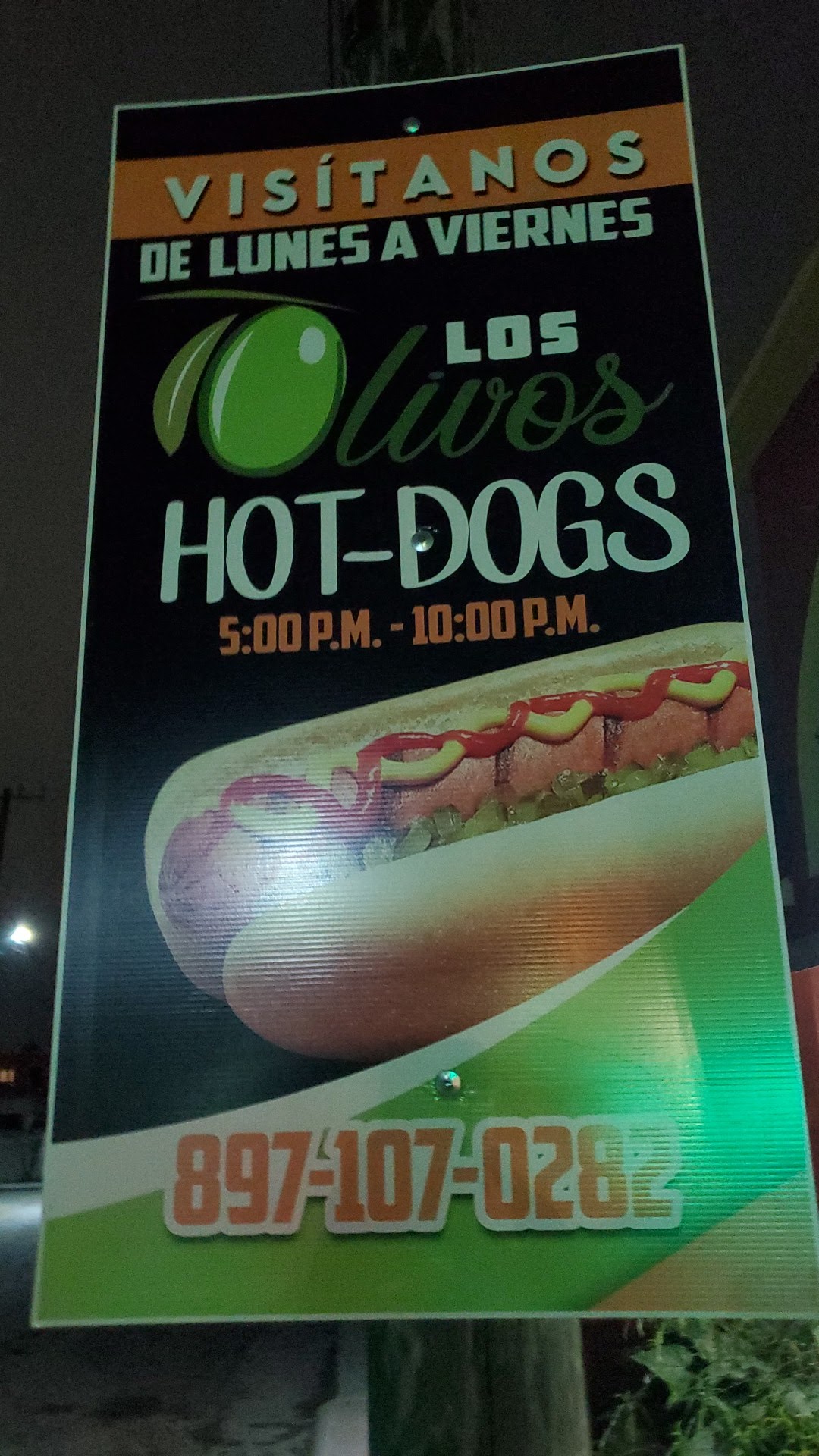 Hot Dogs los Olivos image 4