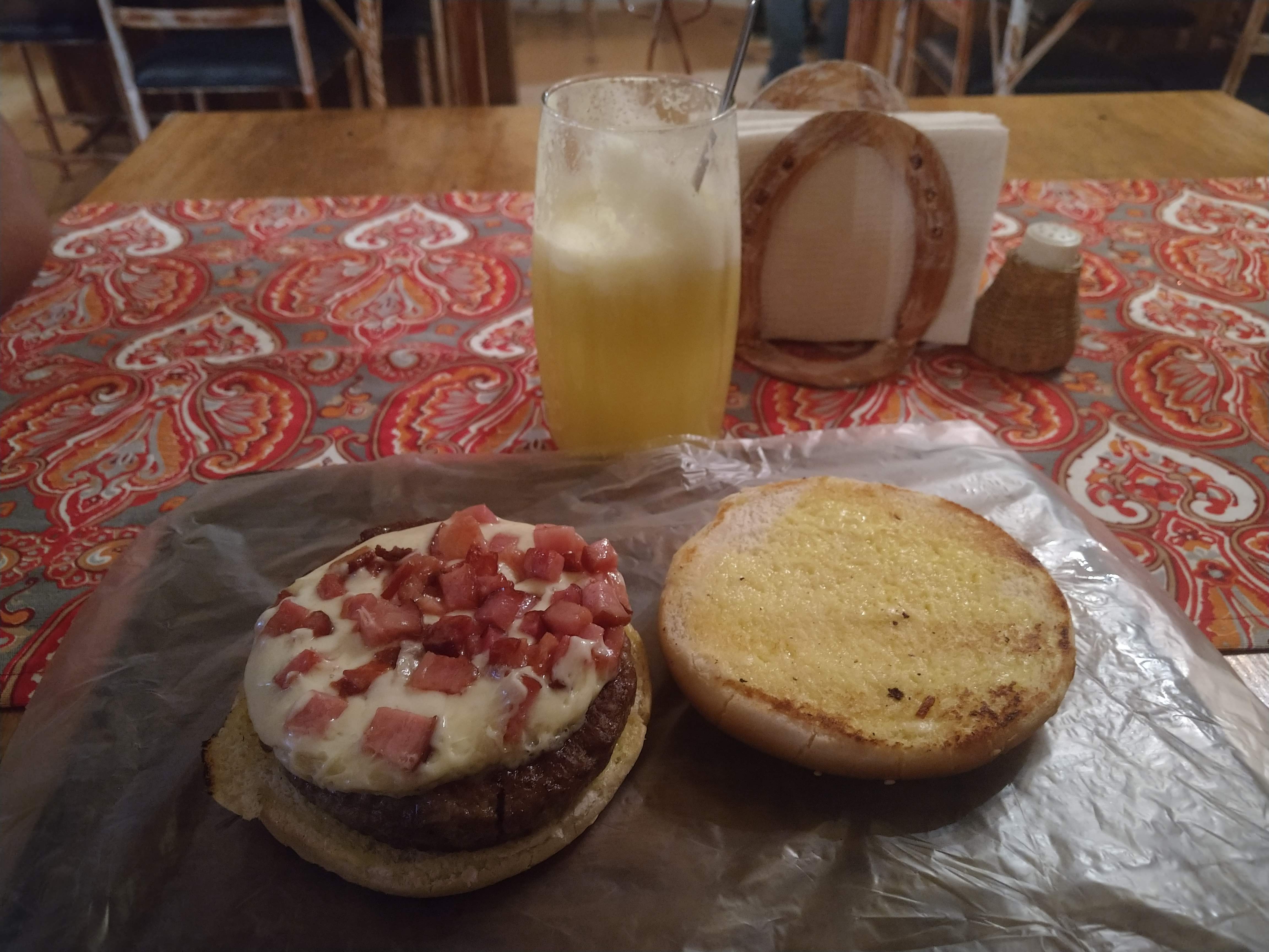 Restaurant "ZO" Hamburguesas al Carbón image 5