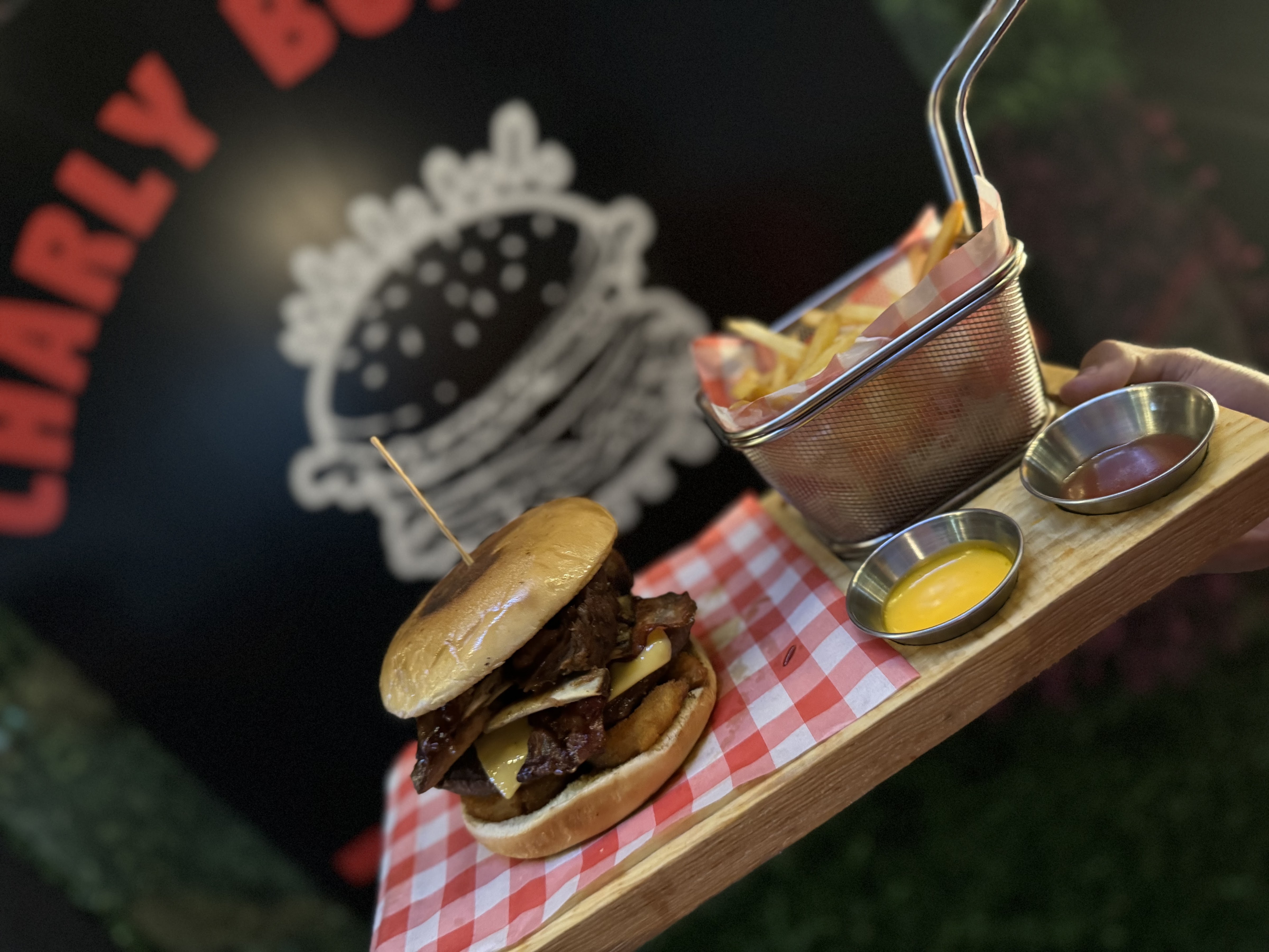 CHARLY BURGER image 2