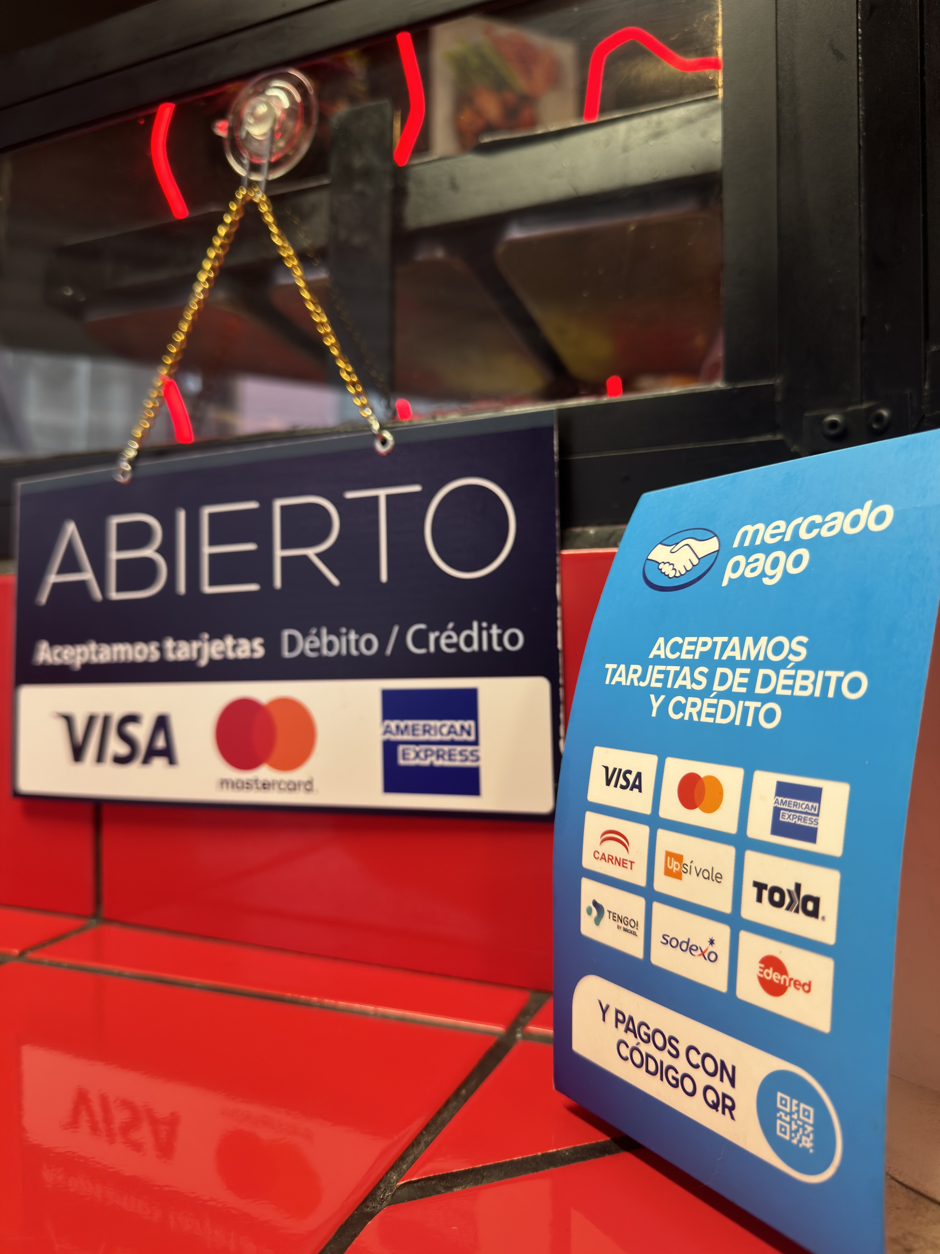 CHARLY BURGER image 10