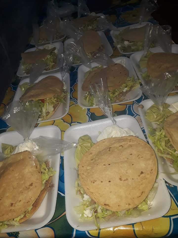 FLAUTAS Y HAMBURGESAS "LA FIERA" image 3