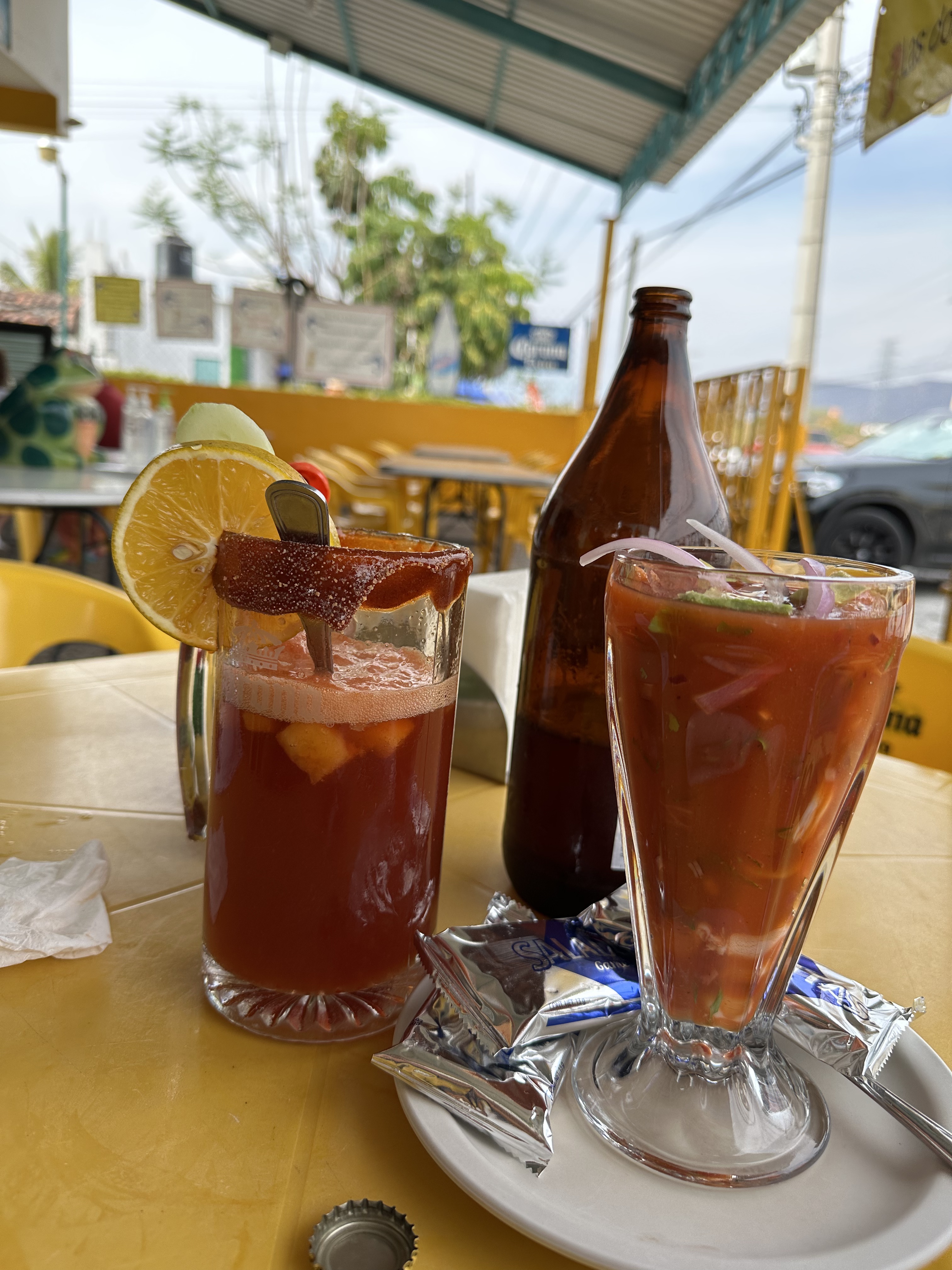 Las Dos Costas De Emanuel image 2