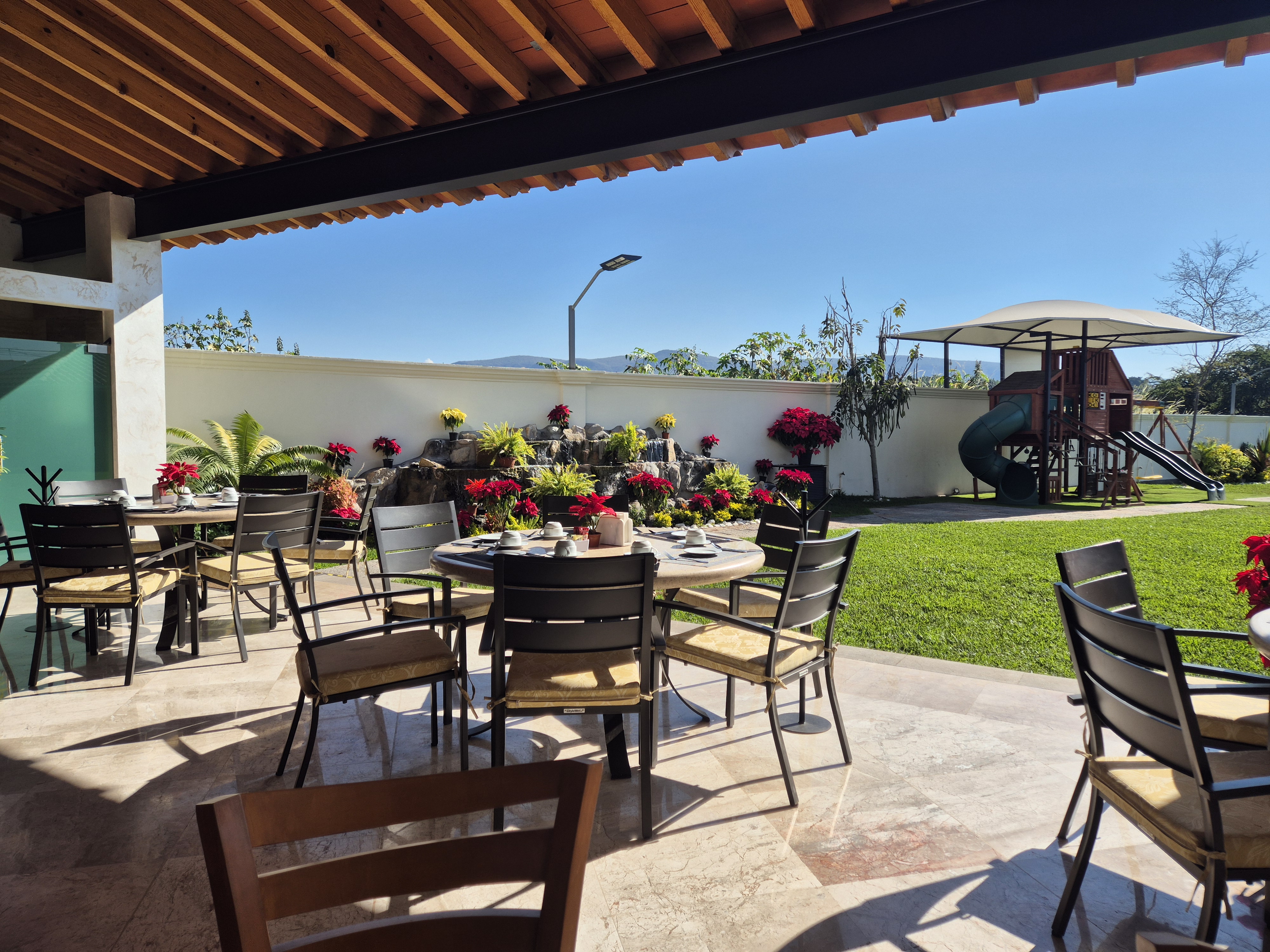 El Campestre Restaurante - Bar image 1