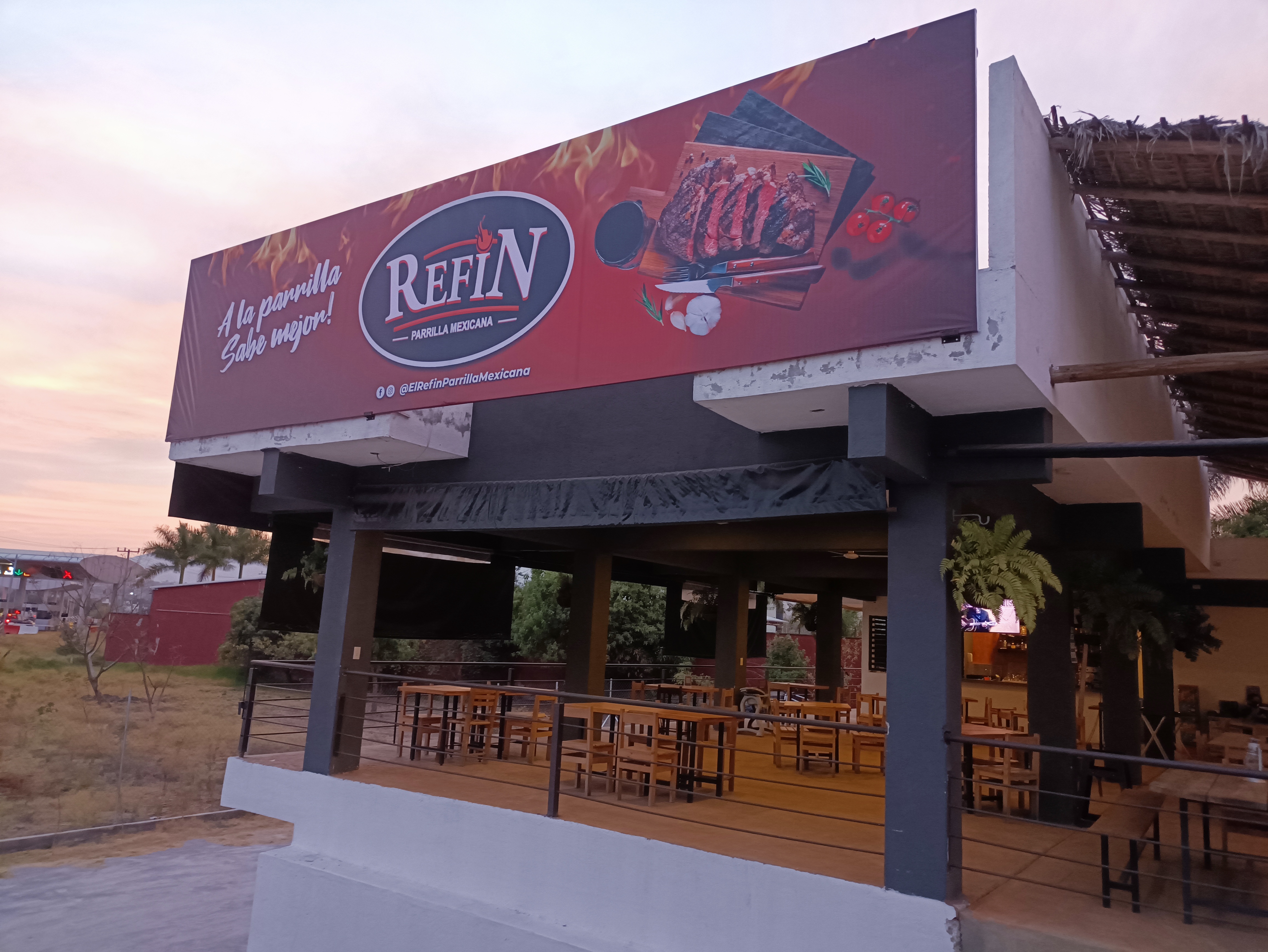 Refin restaurante y parrilla mexicana image 3