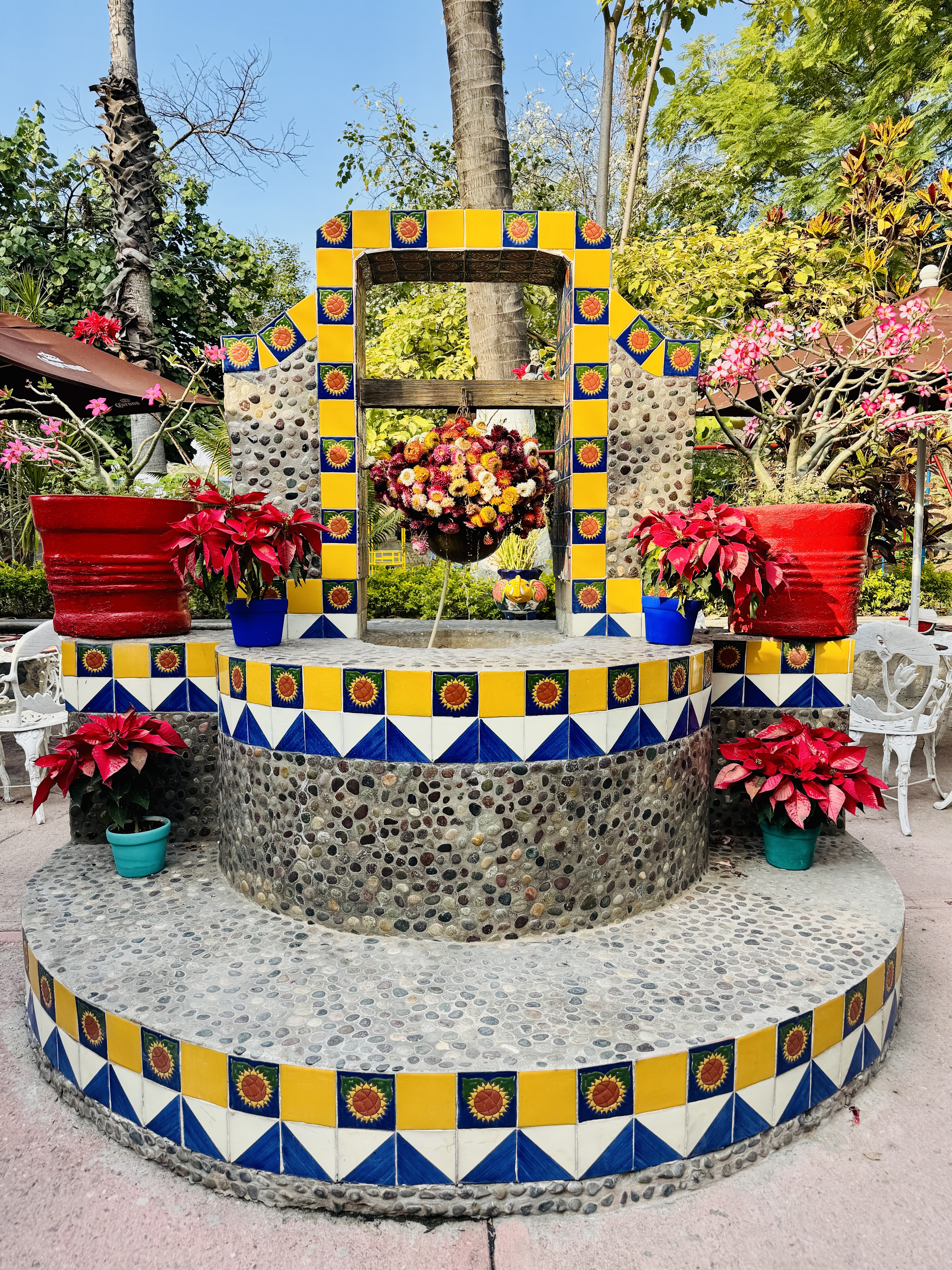 Fonda Rosita image 4