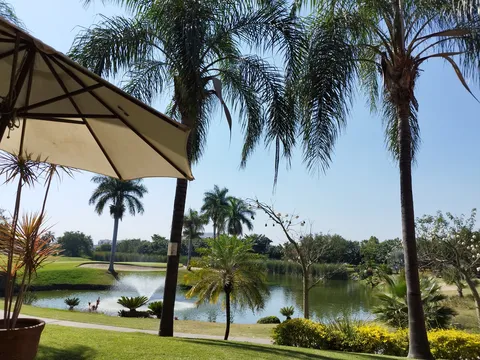 Lake View Restaurant image 3