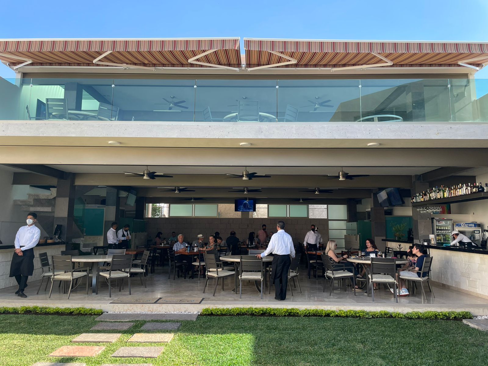 Restaurante bar Brisas Terra Mar image 8